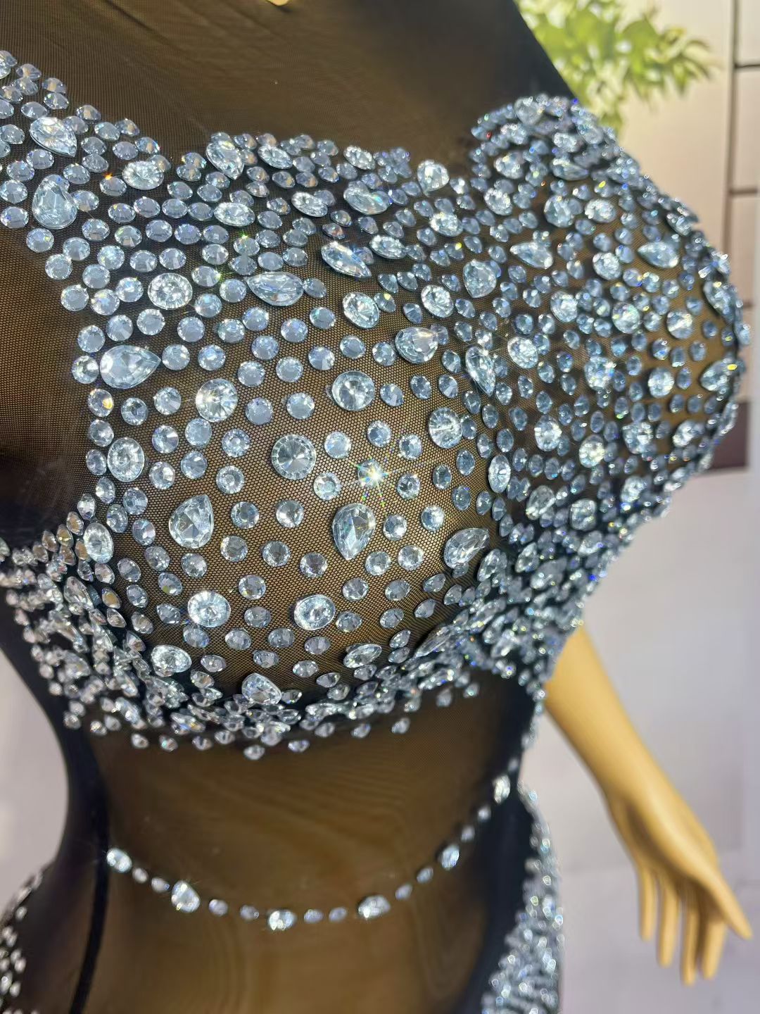 CELESINYI Anyemeiying Crystal Pearl Mini Dress