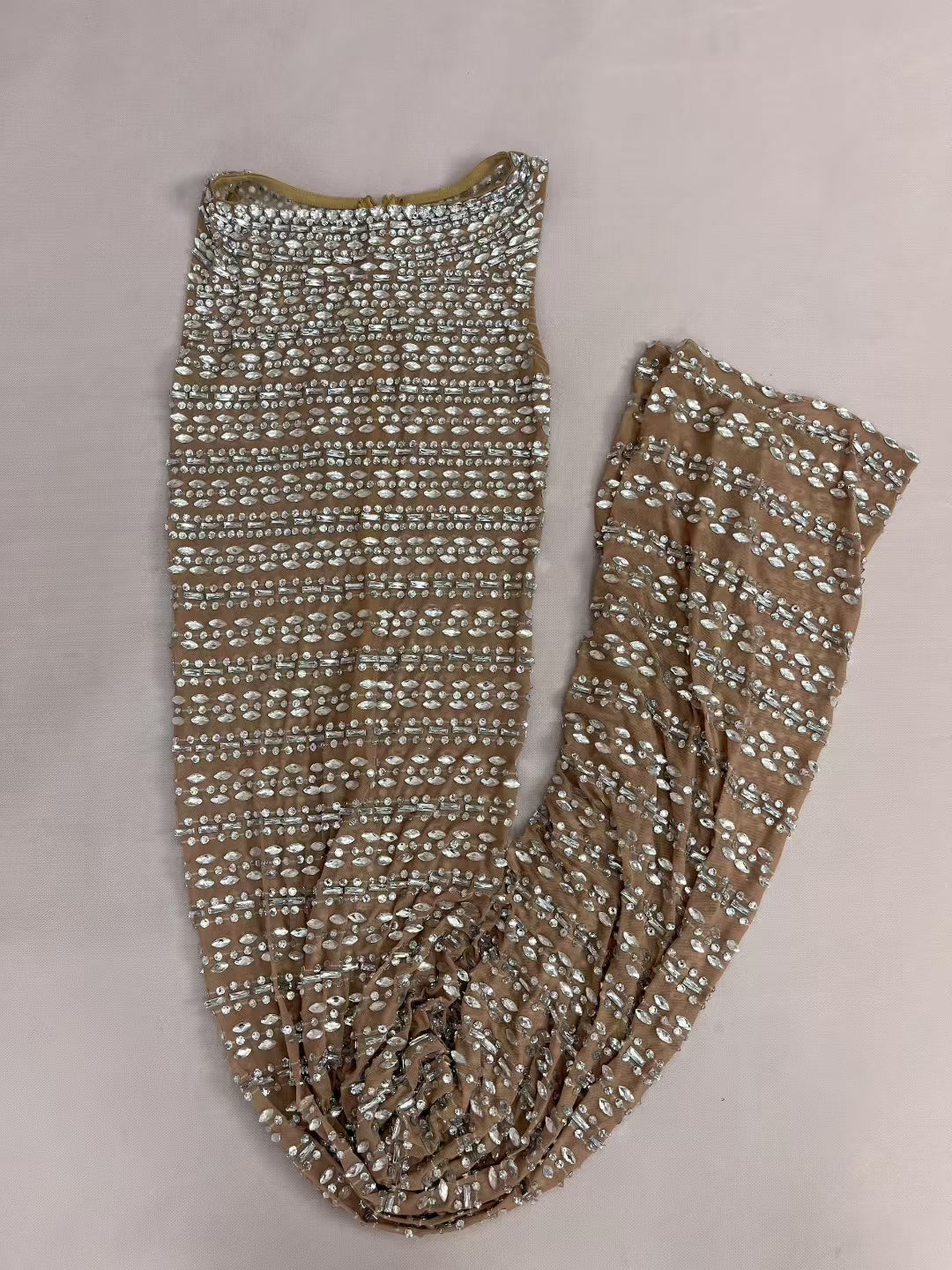 CELESINYI Gangsiqiu Crystal Silver Line Gown