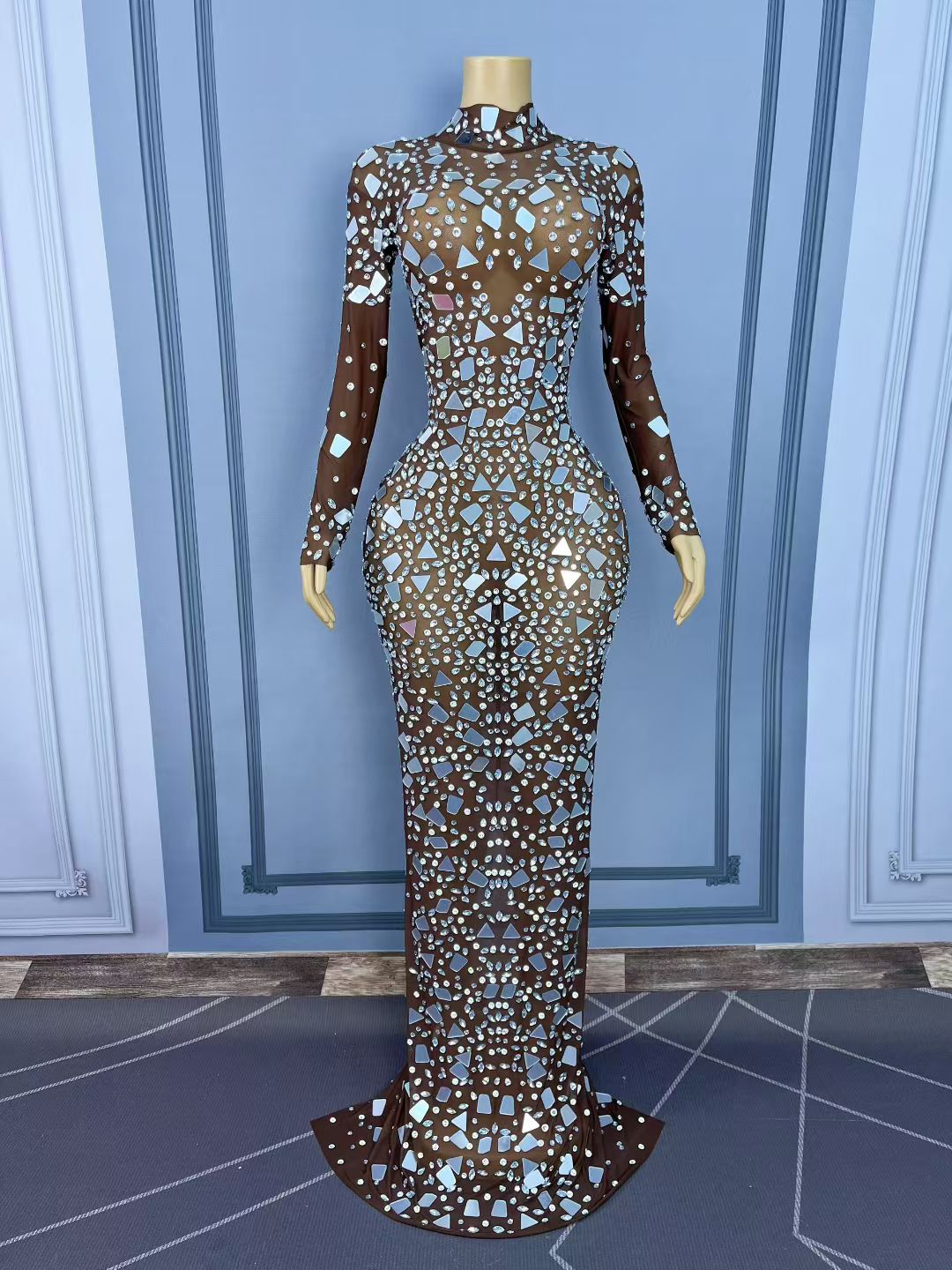 CELESINYI Jingpian Crystal Deep Skin Mirror Gown