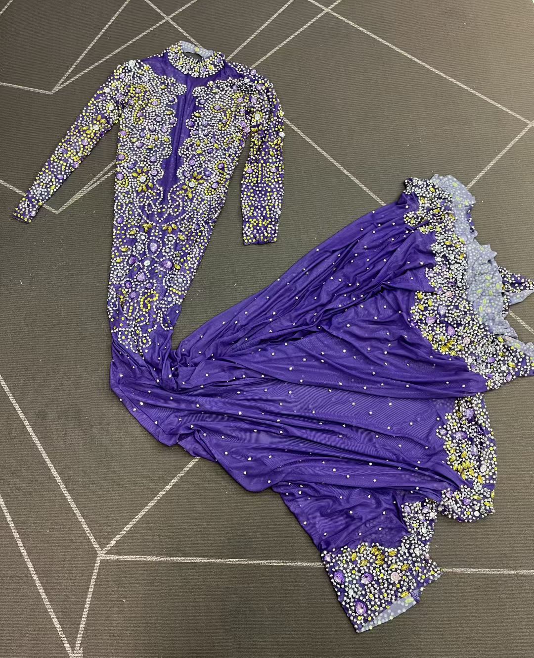 CELESINYI Jinzi Crystal Purple Gown