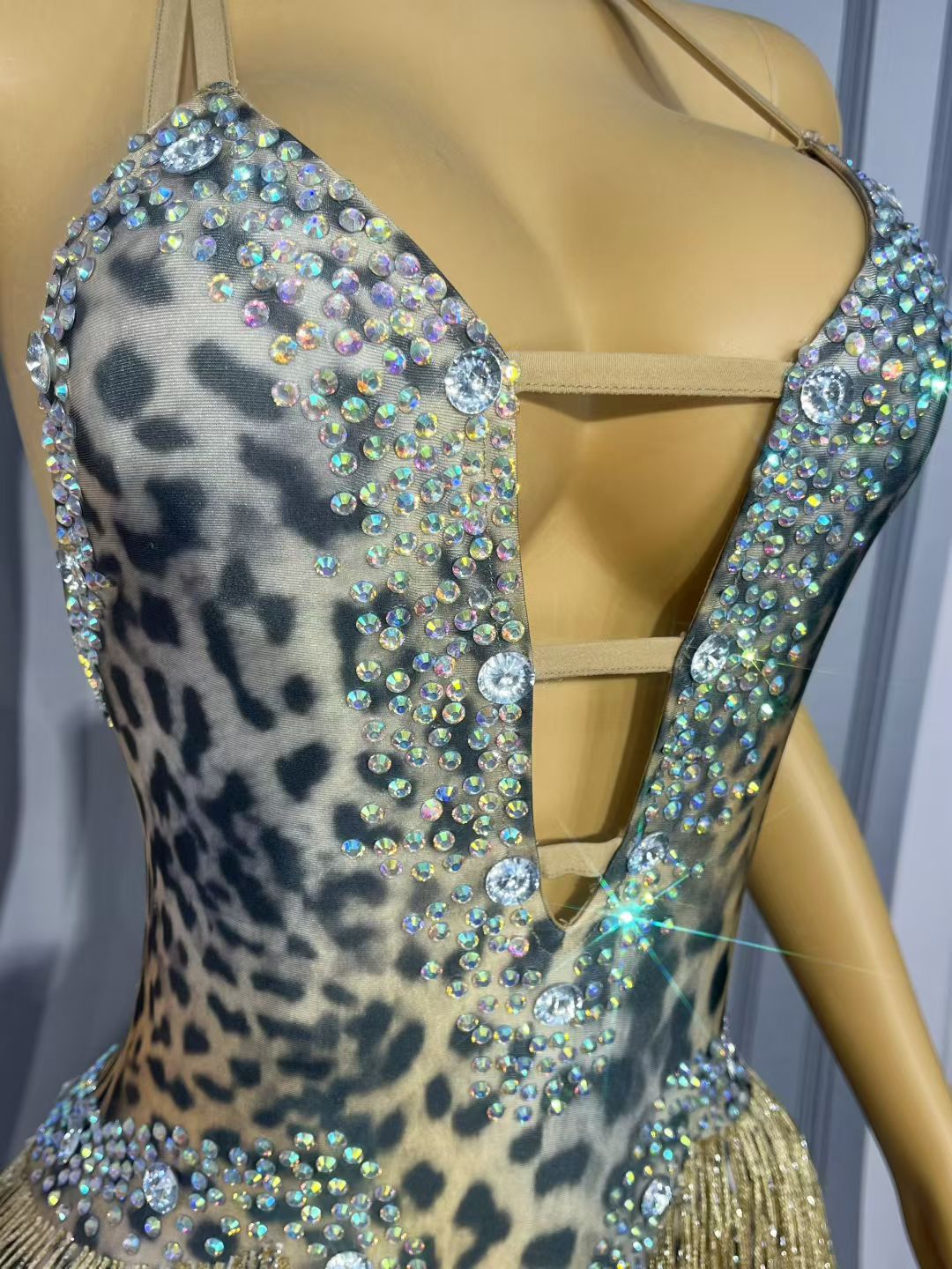 CELESINYI Huangbao Crystal Leopard Bodysuit