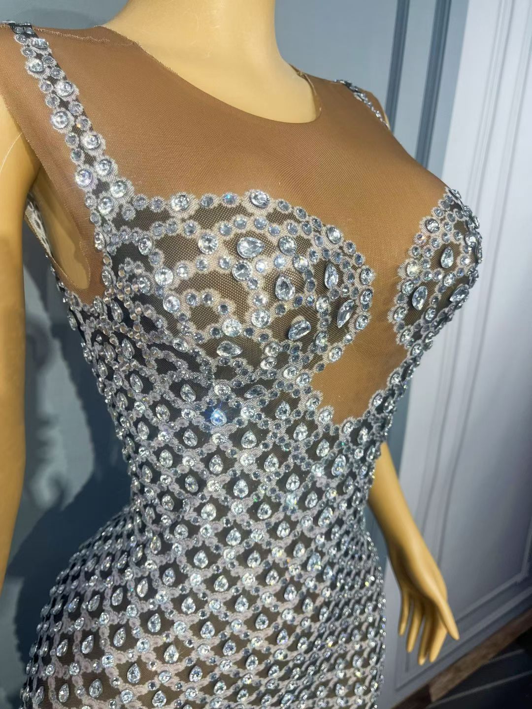 Yuquan Raindrop Diamond and Floor-Length Dress