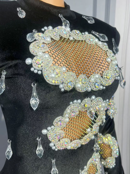 Xiaoheifeng Hollow-Cut Pearl Rhinestone Velvet Mini Skirt with Gloves