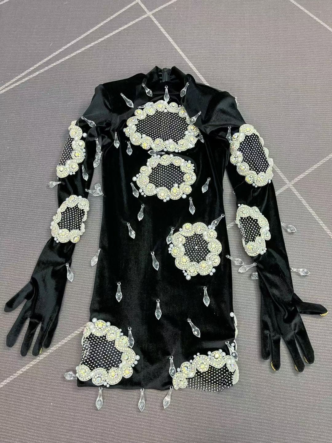 Xiaoheifeng Hollow-Cut Pearl Rhinestone Velvet Mini Skirt with Gloves