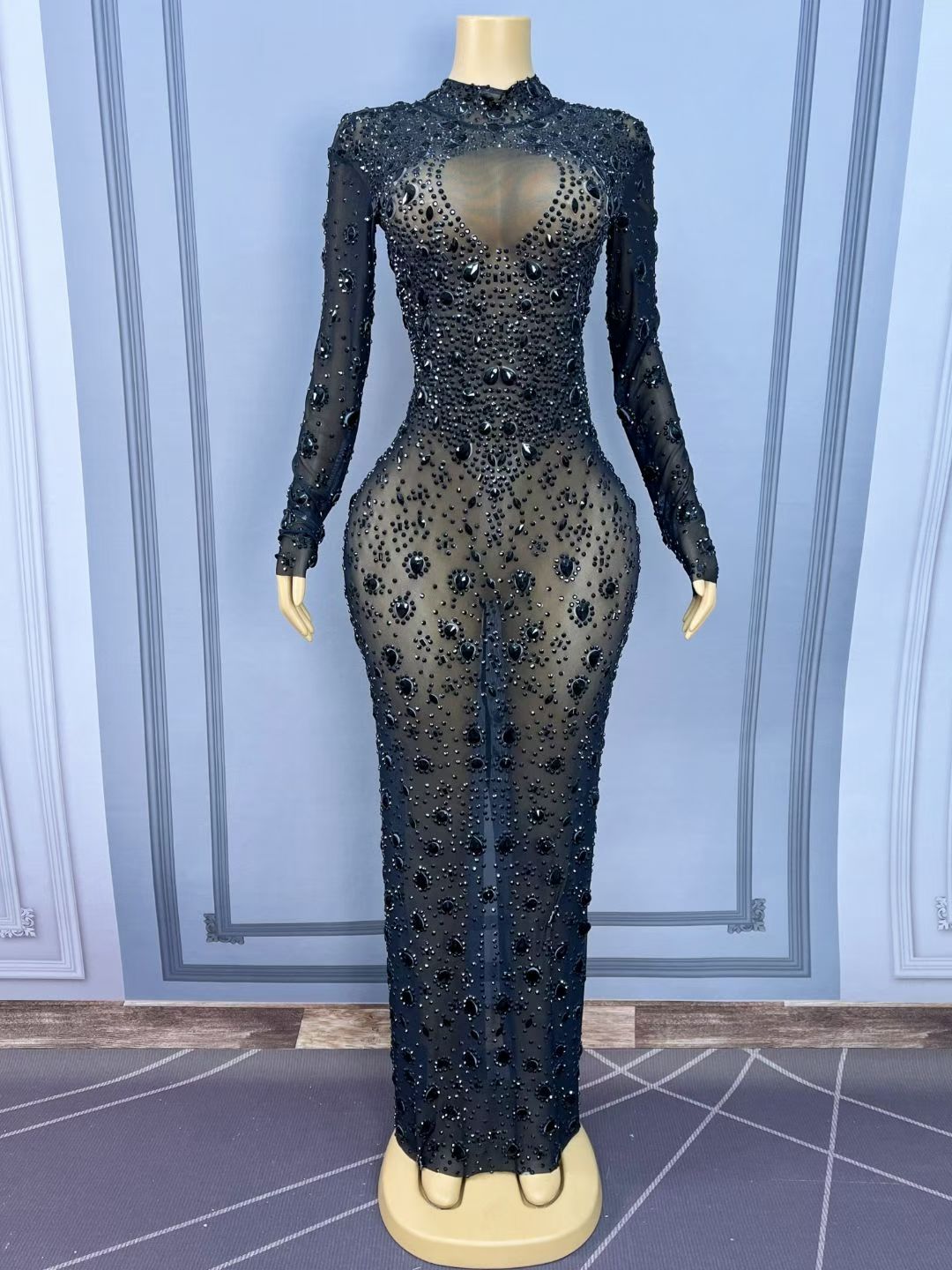 CELESINYI Yuanquan Crystal Black Gown