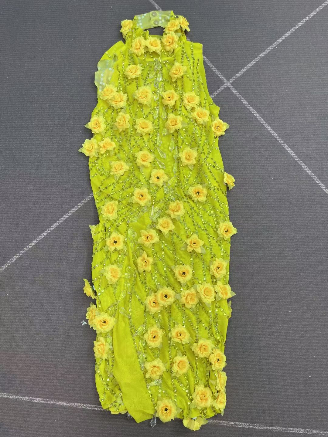 Huangguang Yellow Crystal Pendant Dress