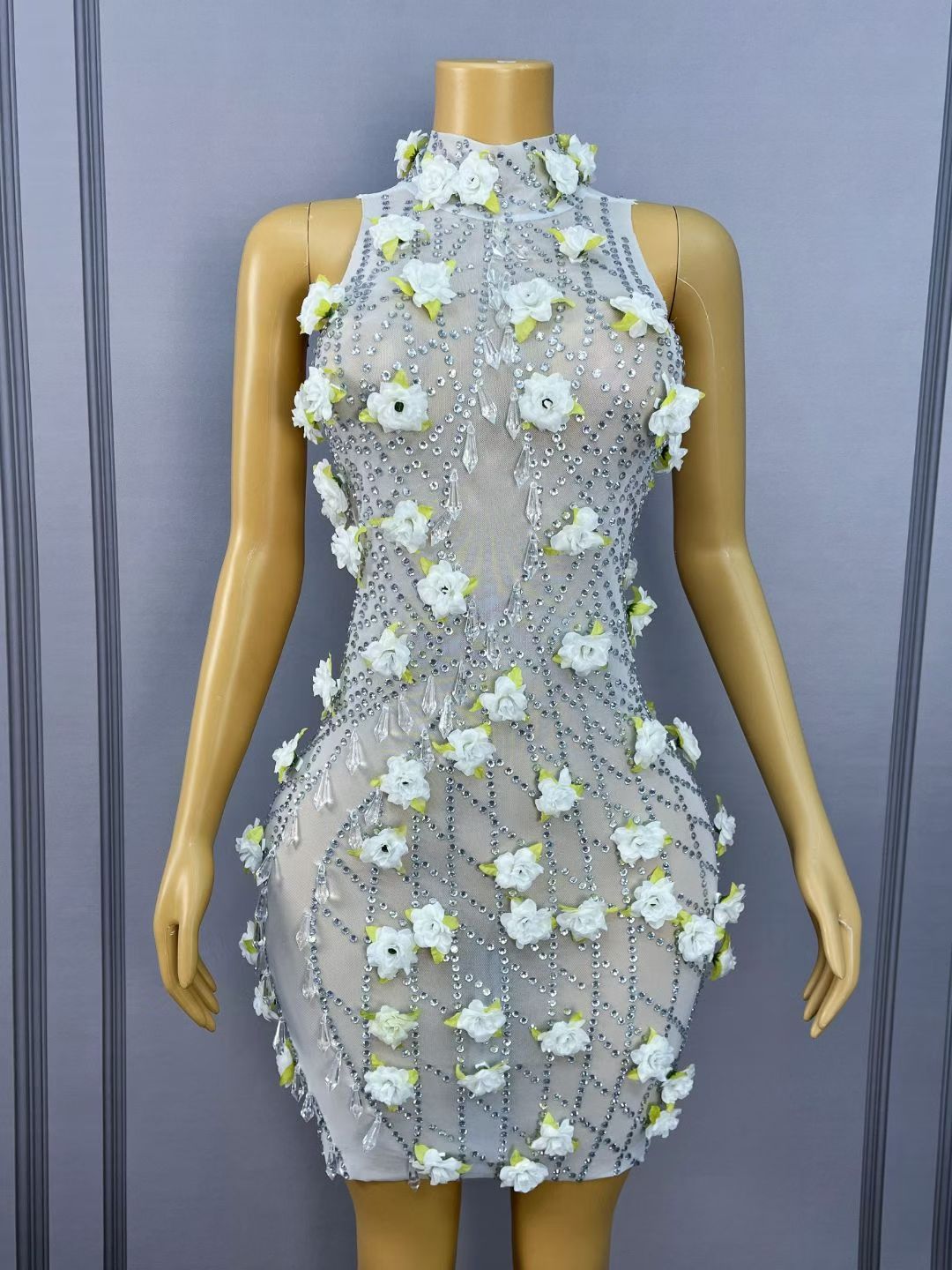 Baiguang White Floral Crystal Pendant Dress