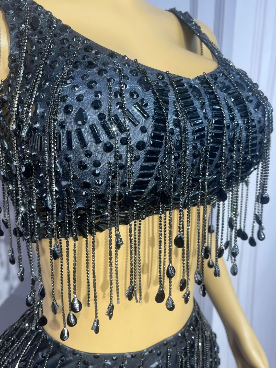 CELESINYI Caodi Crystal Black Fringe Set