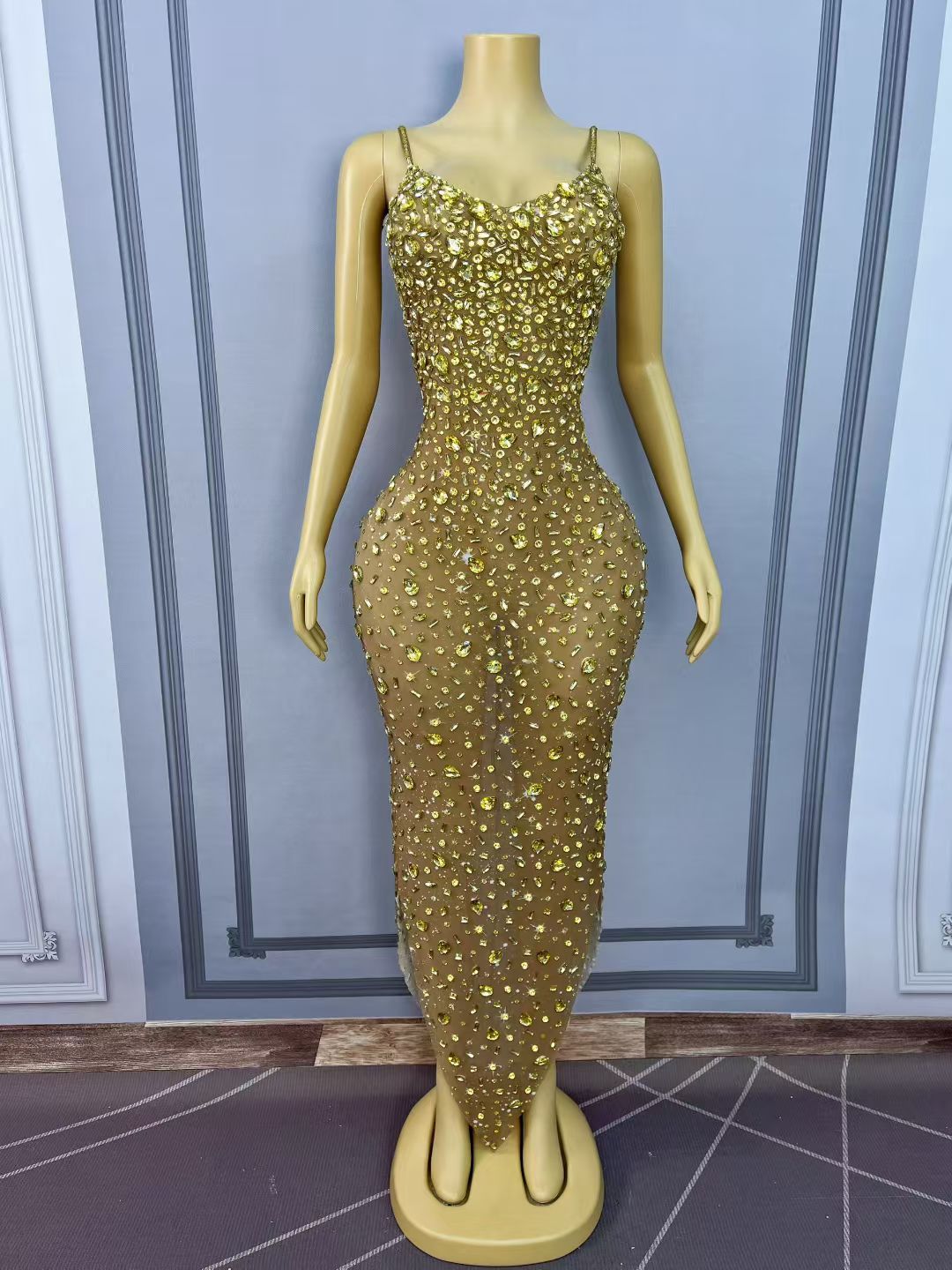 CELESINYI Xingshanshan Crystal Gold Gown