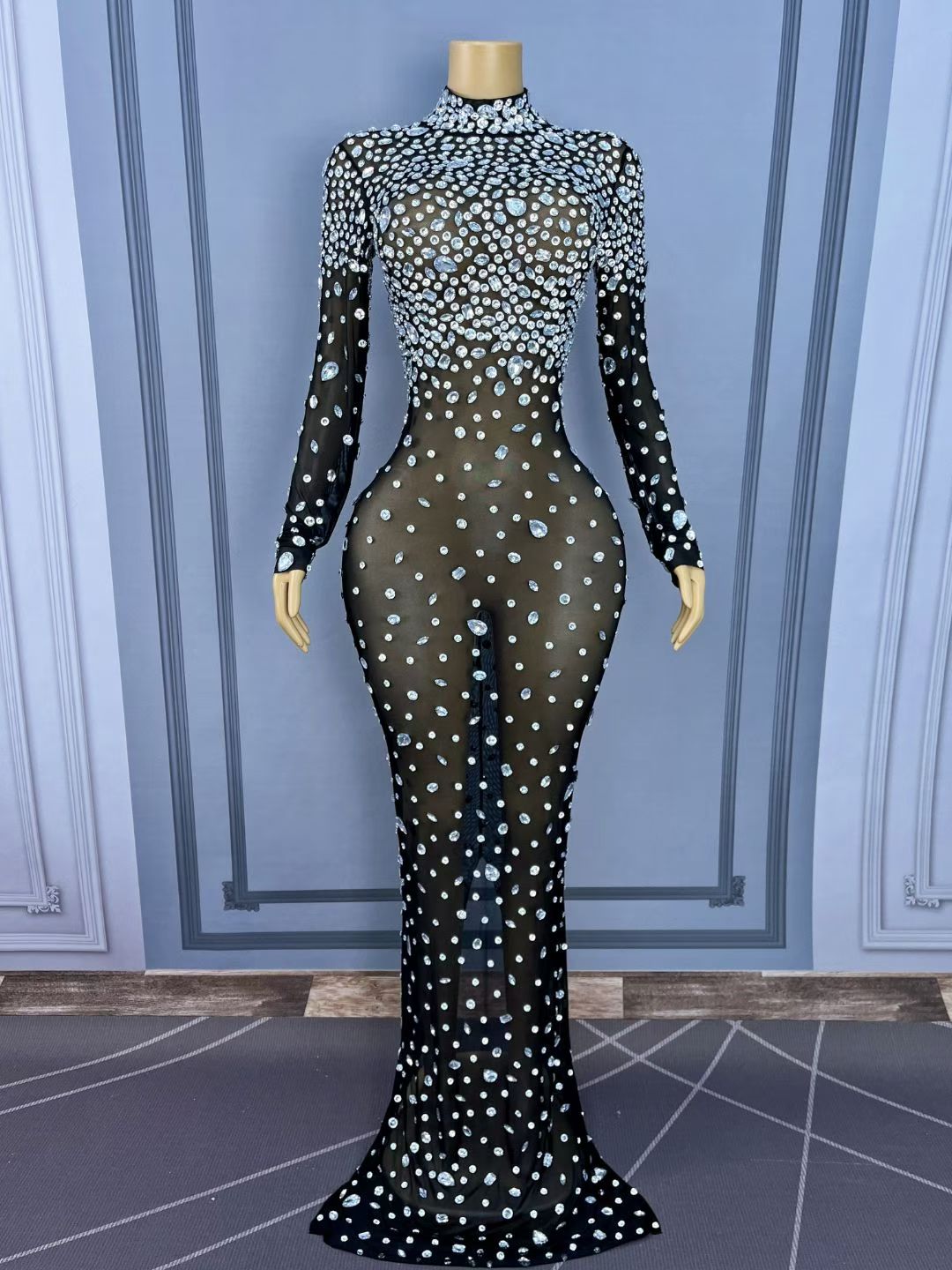 Dashuijing Elegant Long-Sleeved Diamonds Prom Gown