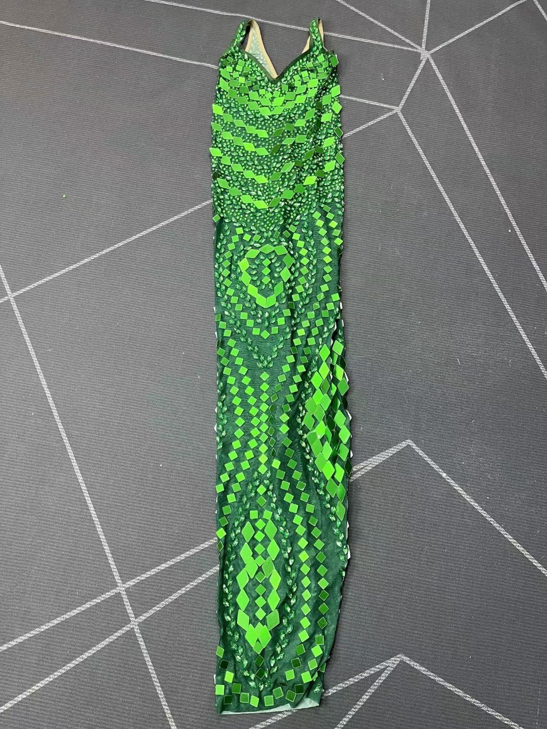 Lvyijingpian Green Lens Diamond Maxi Dress