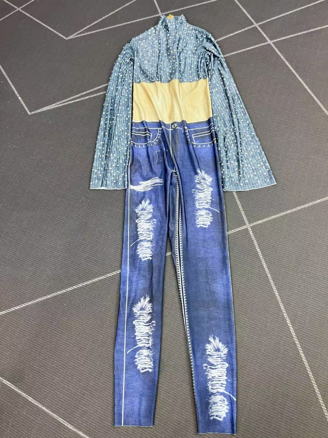 CELESINYI Shuangcengku Crystal Denim Jumpsuit