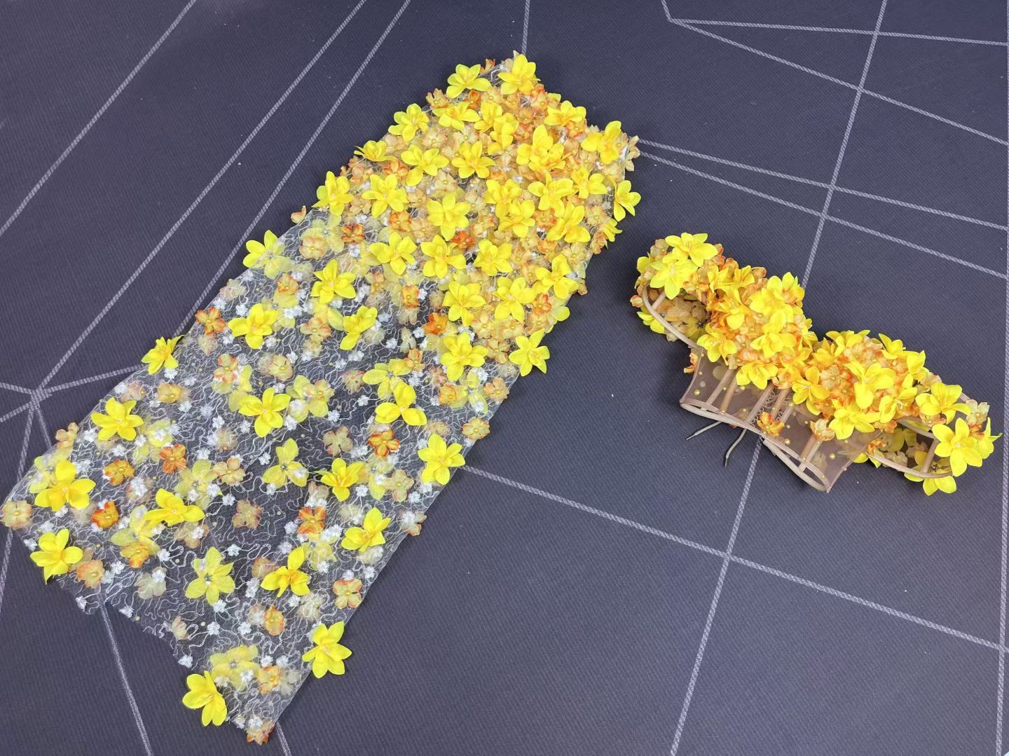 CELESINYI Huanghuaban Crystal Flower Set