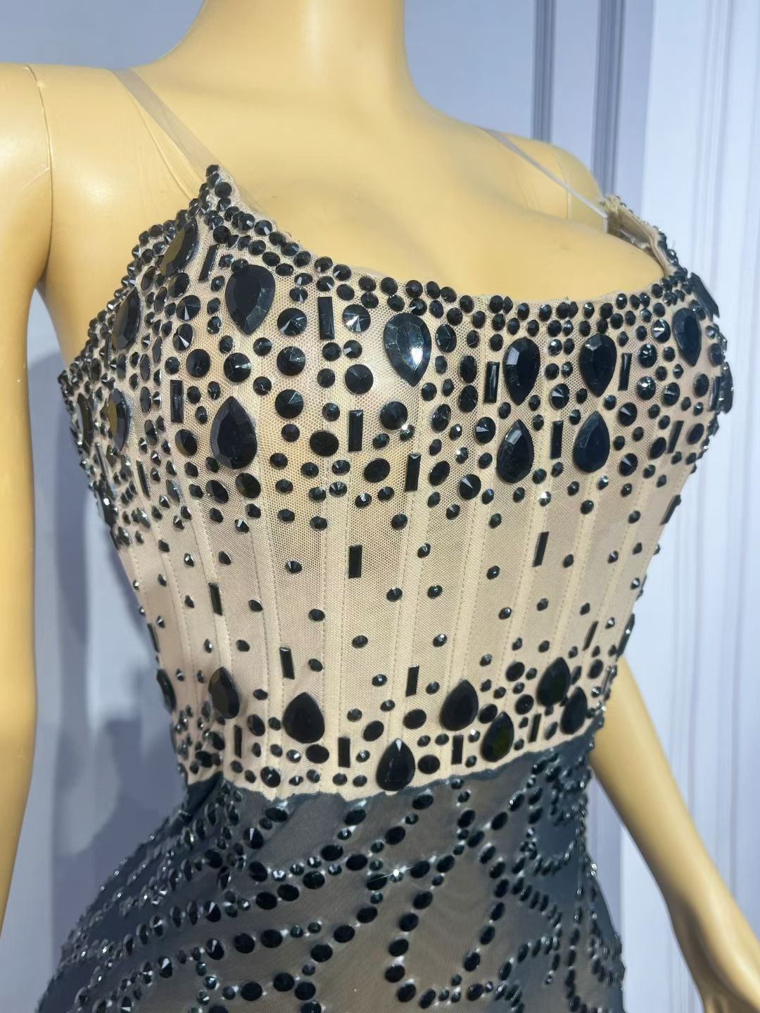 Bianfuyi Black Rhinestone Strapless Color-Blocked Maxi Dress