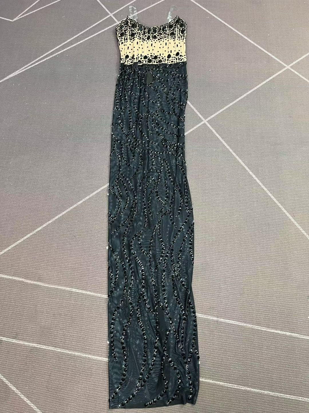 Bianfuyi Black Rhinestone Strapless Color-Blocked Maxi Dress