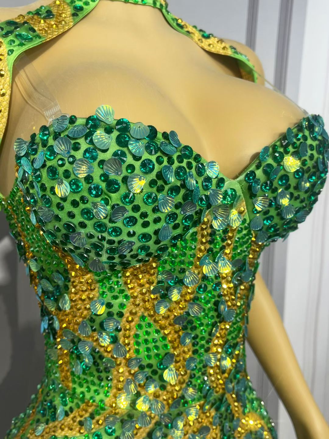 CELESINYI Moyulv Crystal Coral Mermaid Gown (Green)