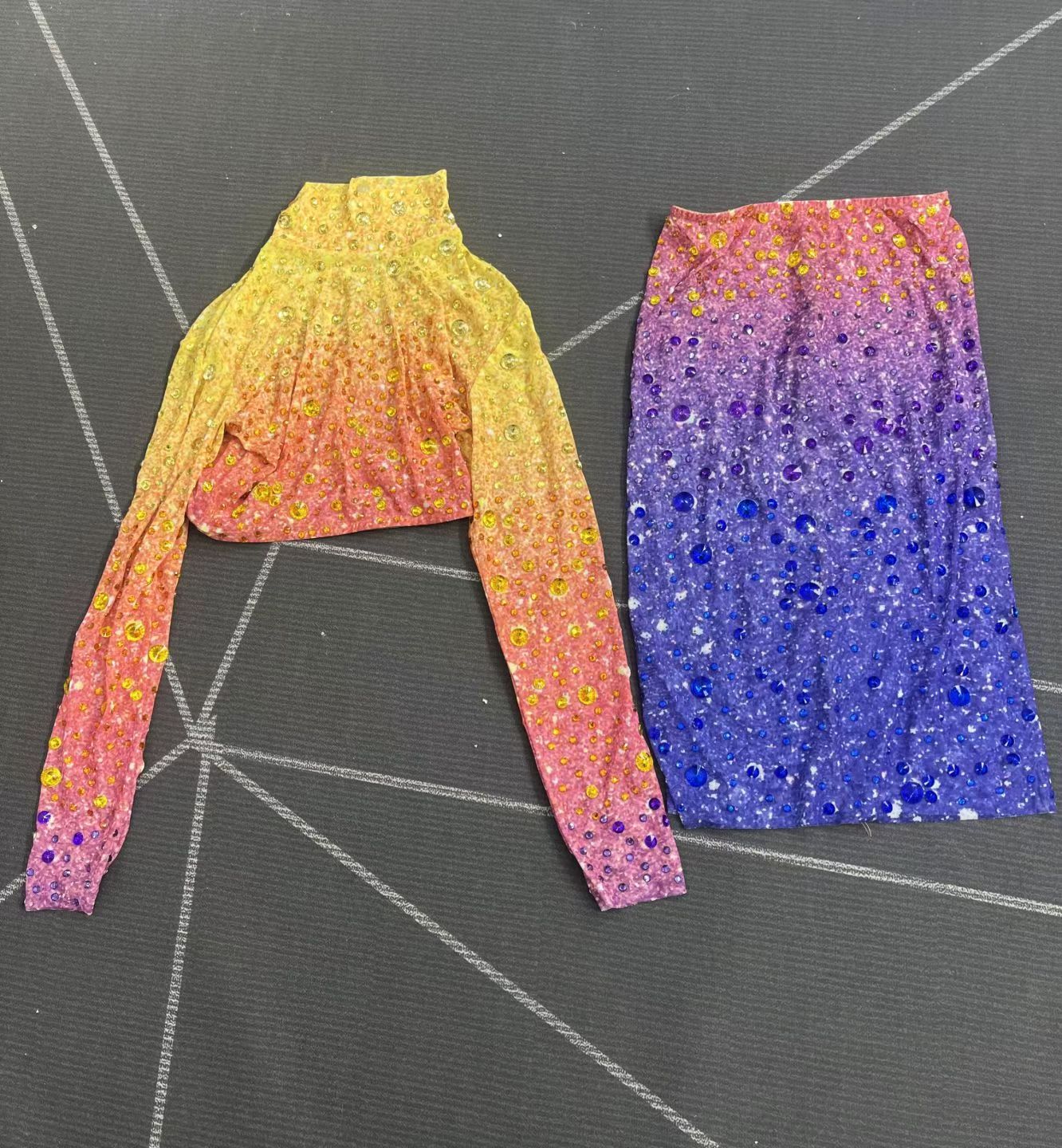CELESINYI Xingcaijing Crystal Gradient Two-Piece Set