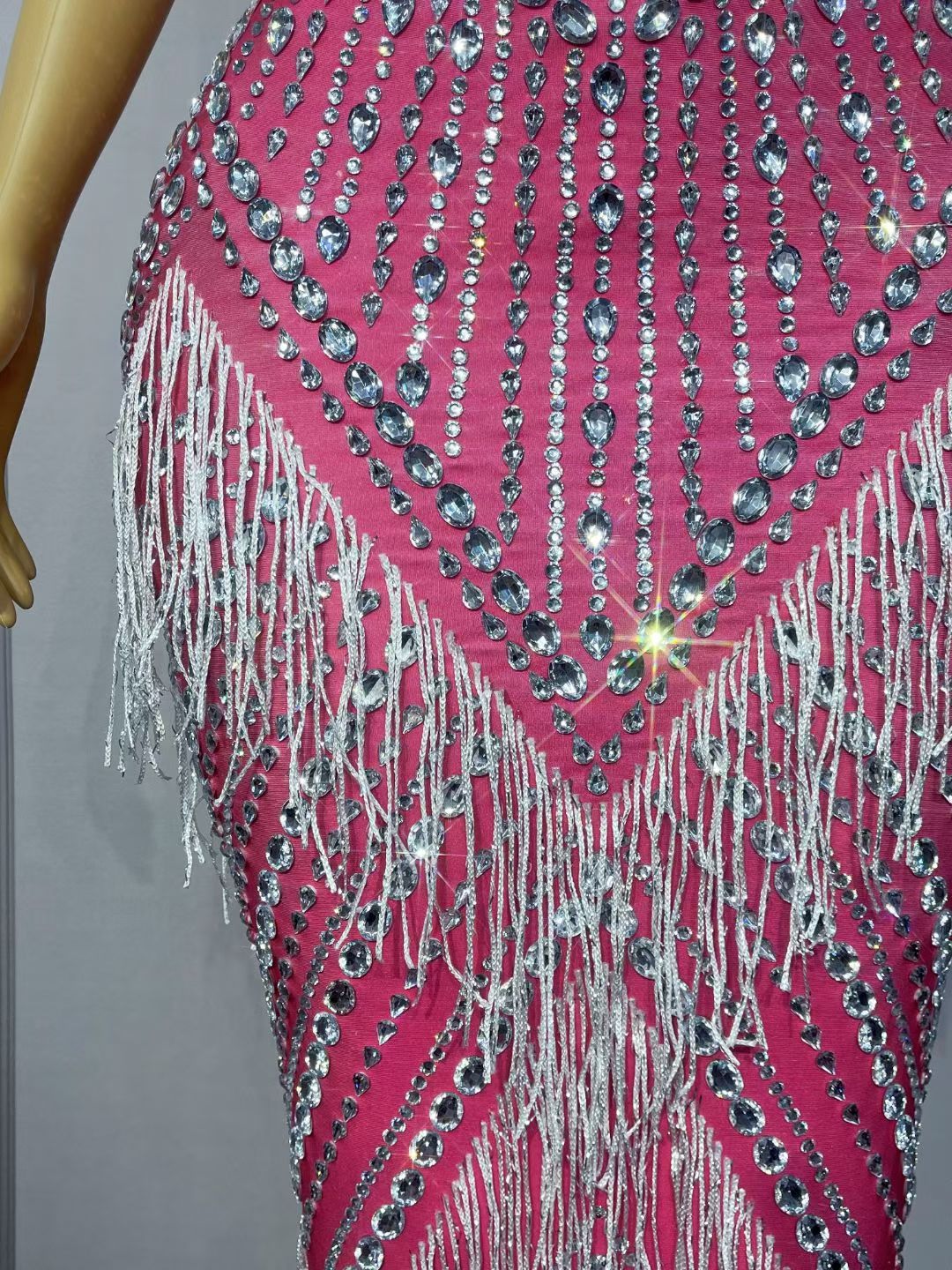 CELESINYI Meihongyu Crystal Hot Pink Fringe Gown