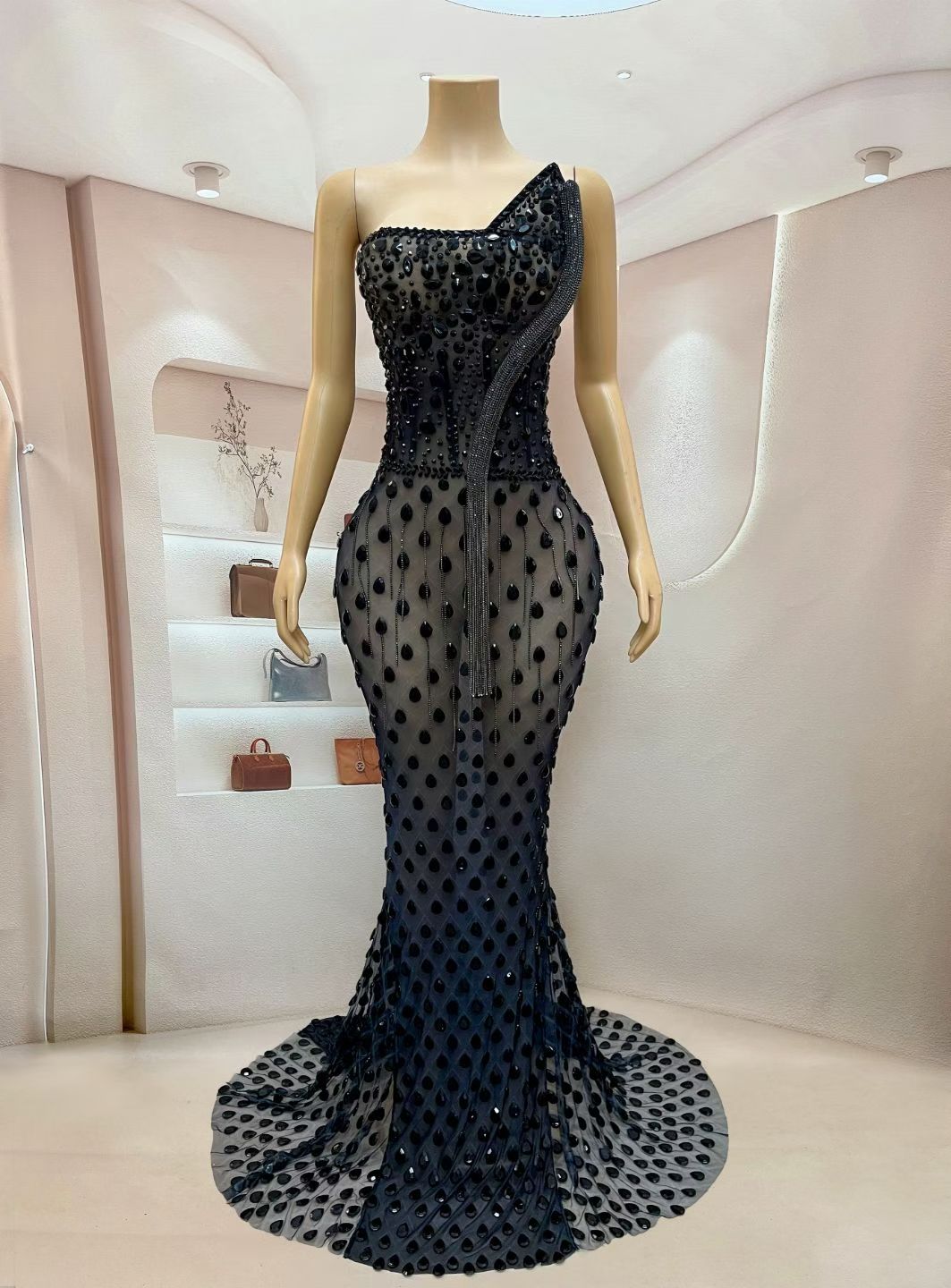 CELESINYI Heishe Crystal Black Snake Gown