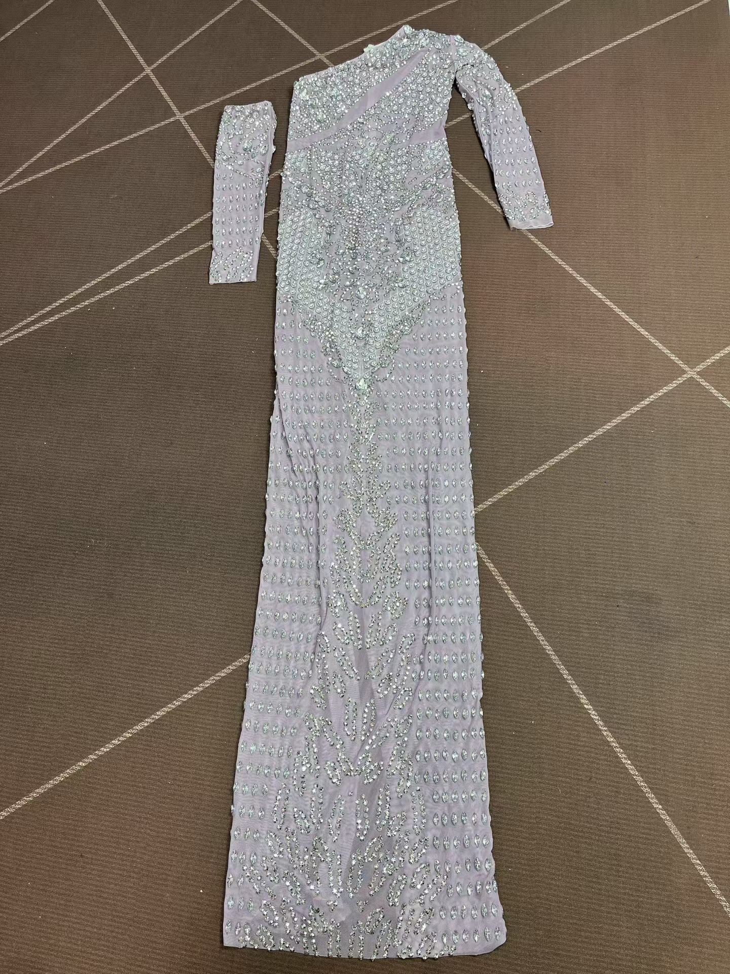 CELESINYI Zuange Crystal One-Shoulder Gown