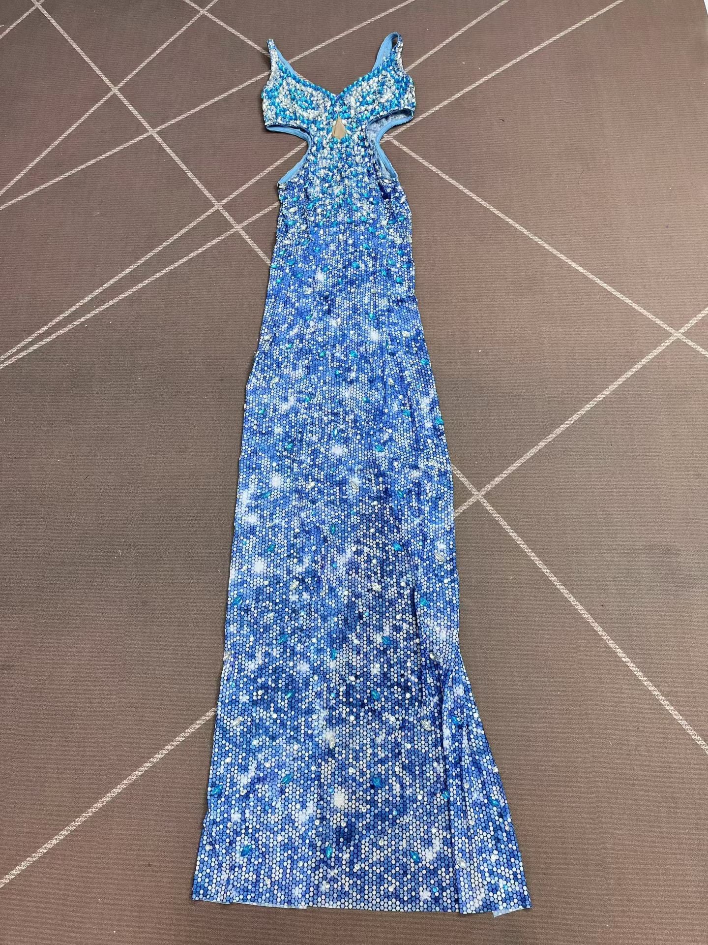 CELESINYI Huami Crystal Blue Mermaid Gown