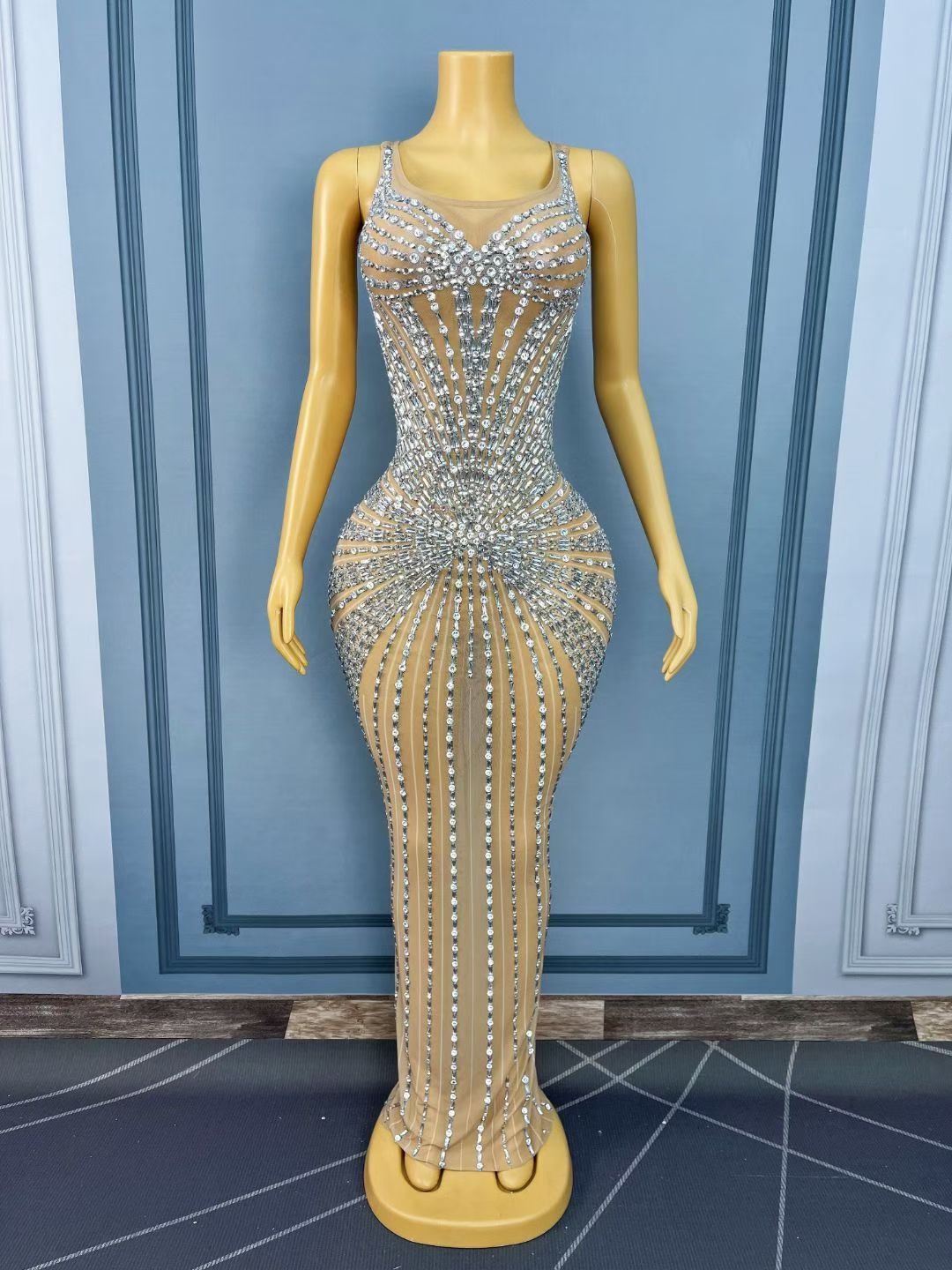 CELESINYI Penquan Crystal Fountain Gown