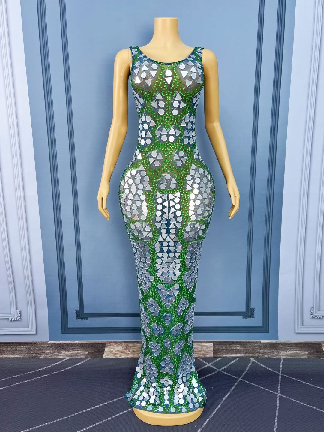 CELESINYI Lvweijingpian Crystal Emerald Mirror Gown