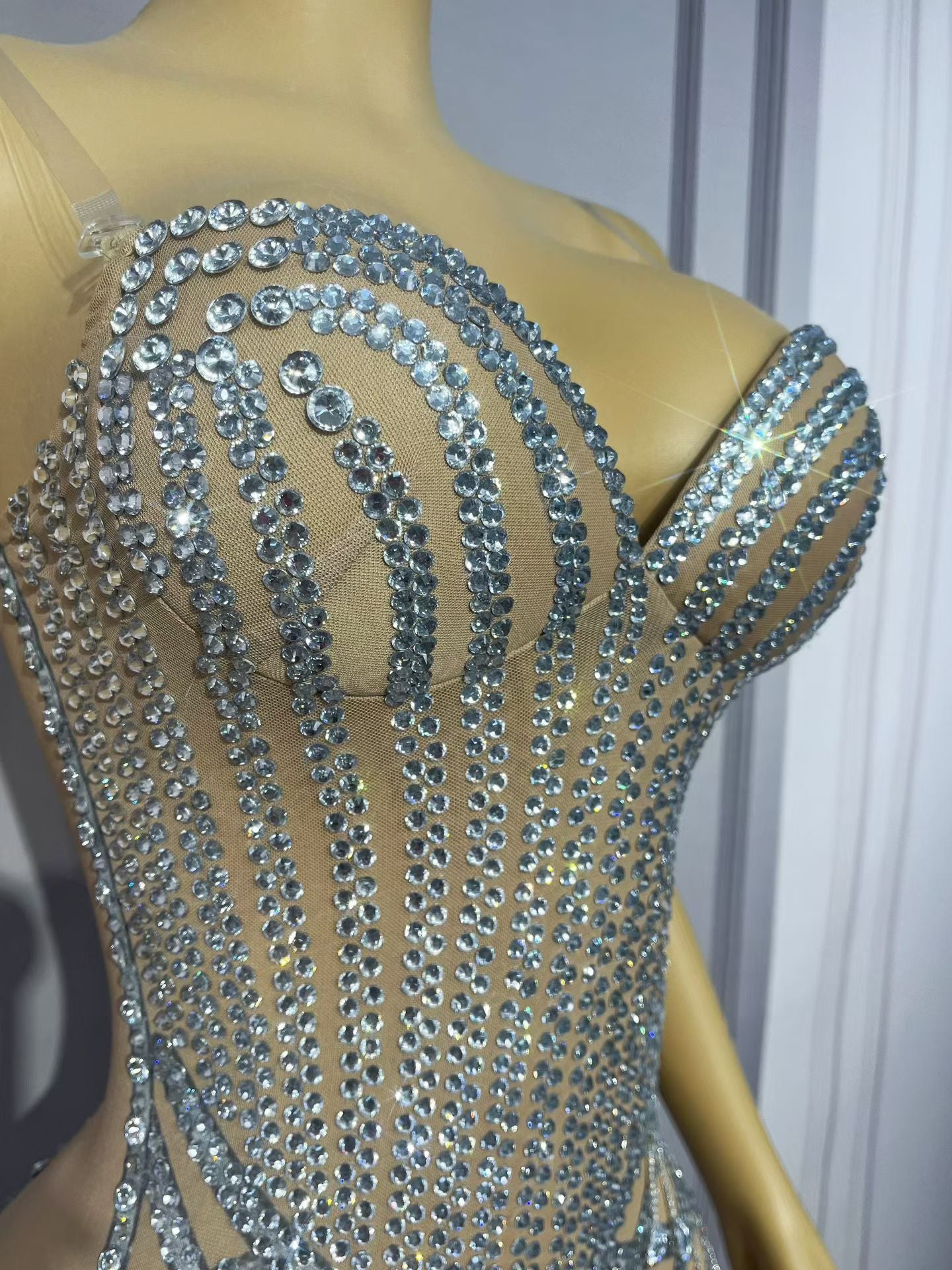 CELESINYI Zhuixinglian Crystal Sweetheart Bodysuit