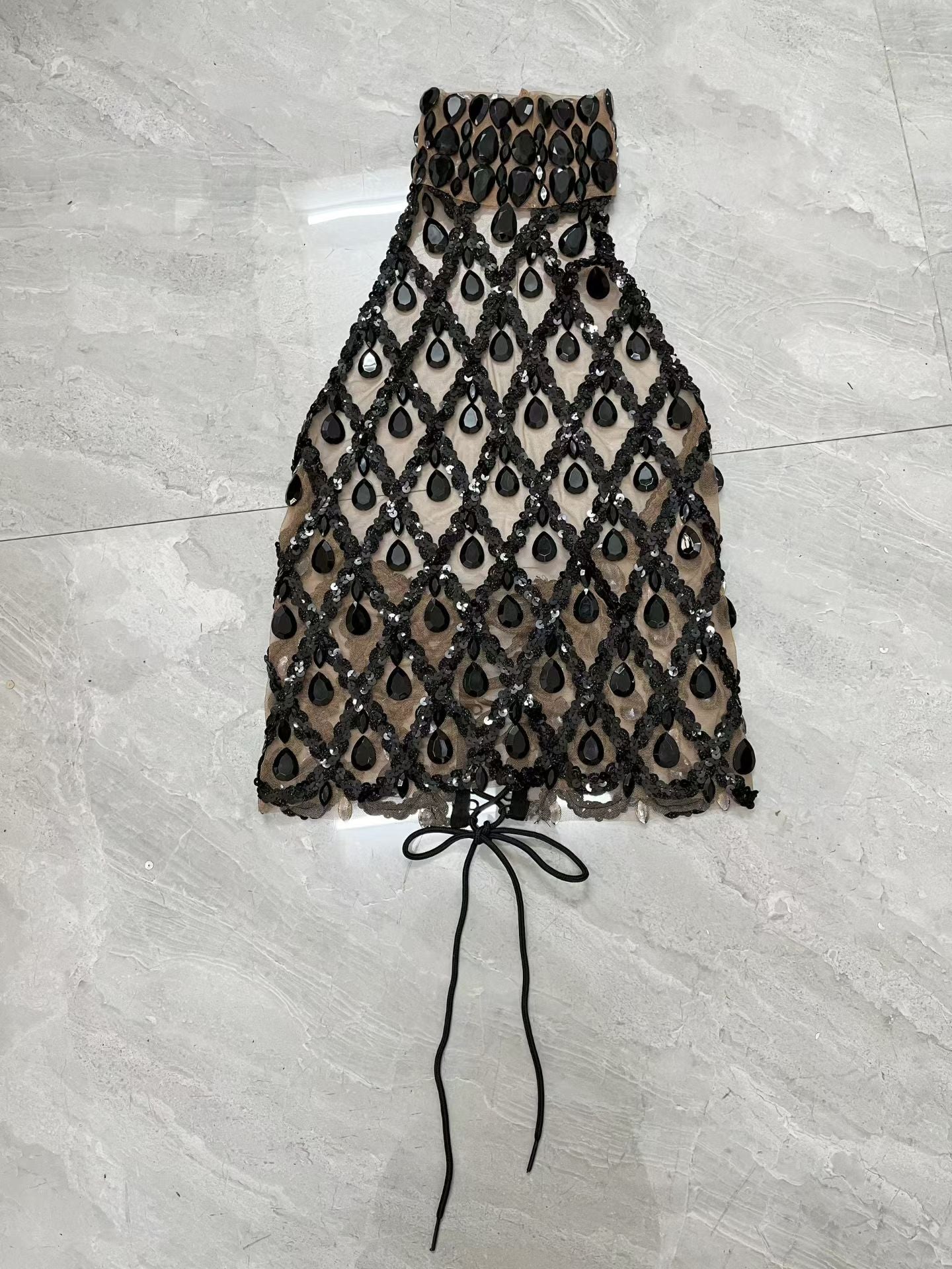 CELESINYI Shaokaoji Crystal Grid Crop Top (Nude Black)