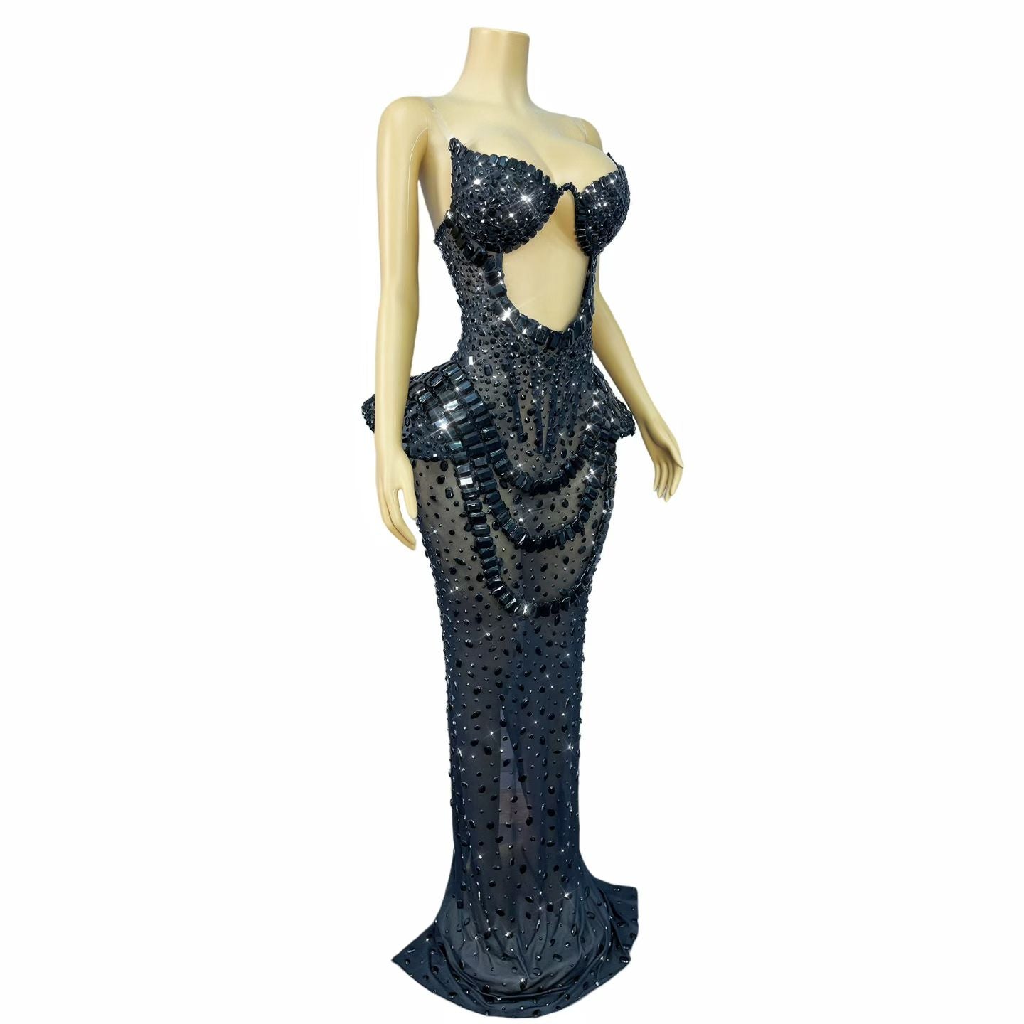 CELESINYI Geseguan Crystal Full Stone Gown (Black)