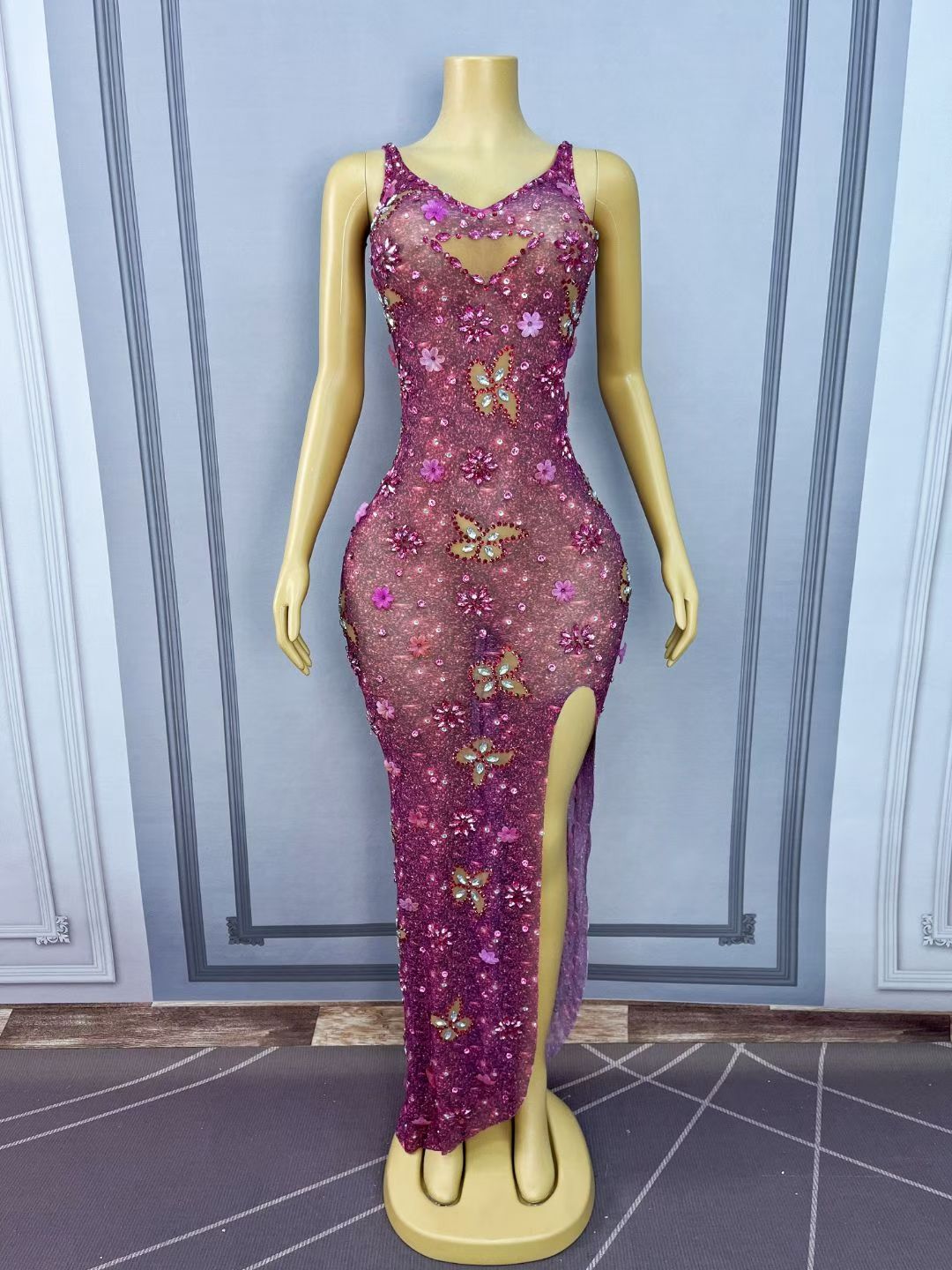 CELESINYI Hudiehonghua Crystal Butterfly Heart Cutout Gown