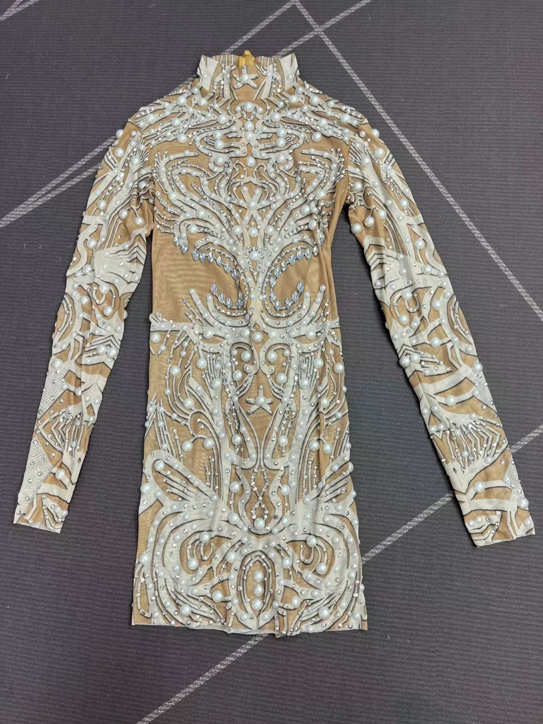 CELESINYI Xuehuabing Crystal Pearl Baroque Mini Dress