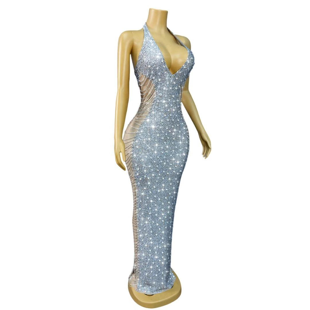 CELESINYI Lianliankan Crystal Side Cutout Halter Gown