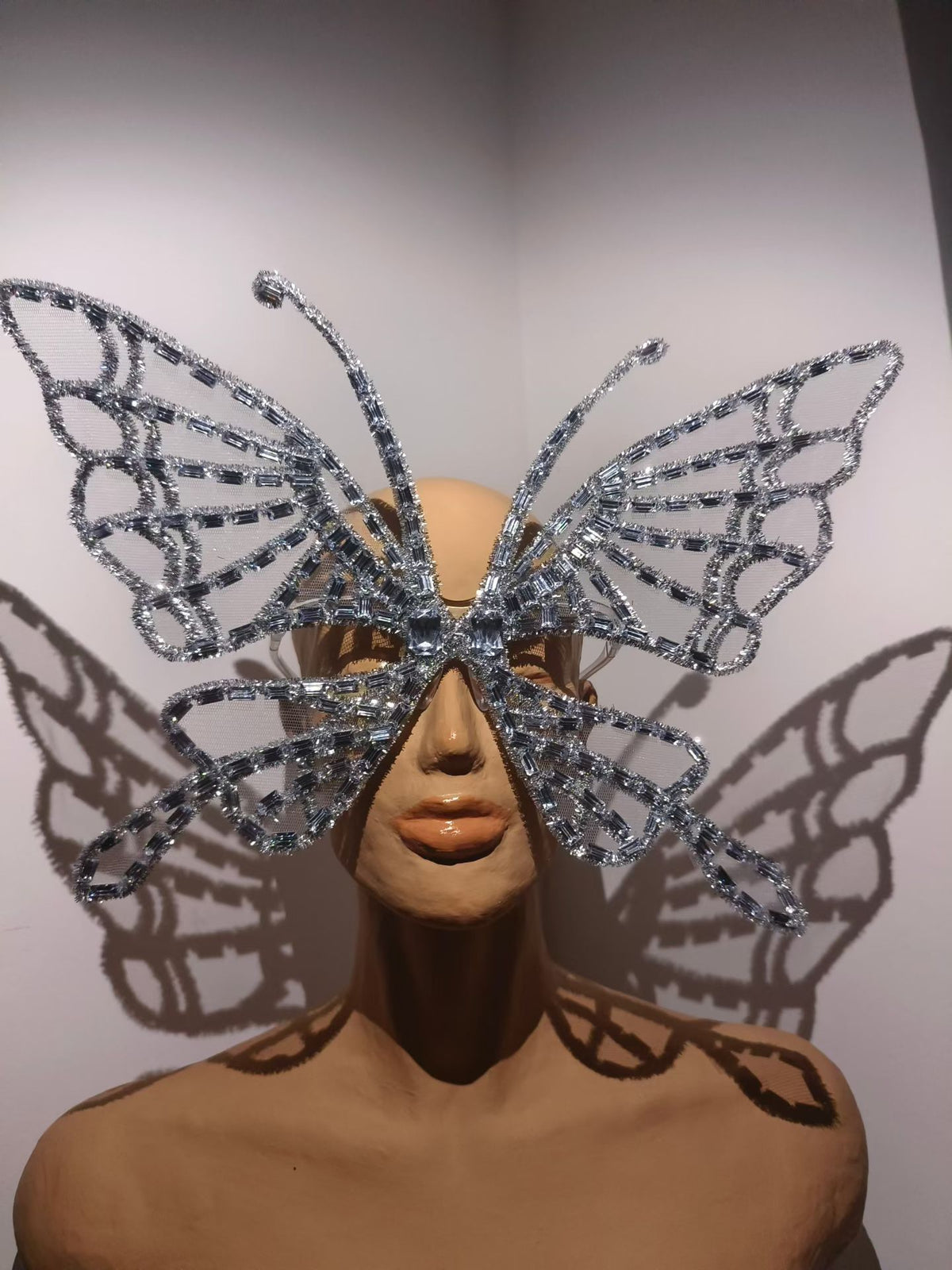CELESINYI Hudiemianju Crystal Butterfly Mask
