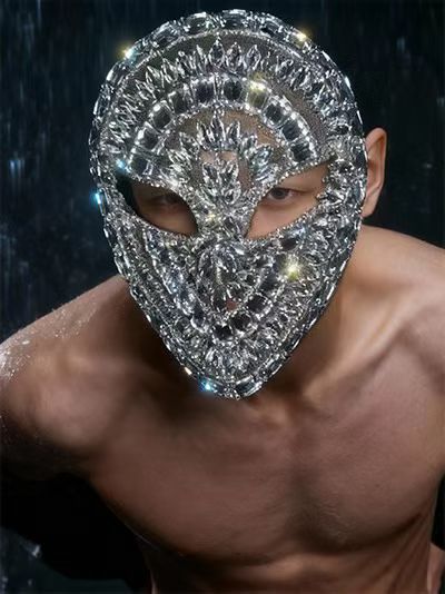 CELESINYI Manzuanmianju Crystal Full Diamond Face Mask