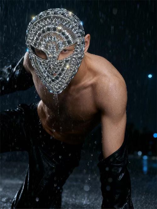 CELESINYI Manzuanmianju Crystal Full Diamond Face Mask