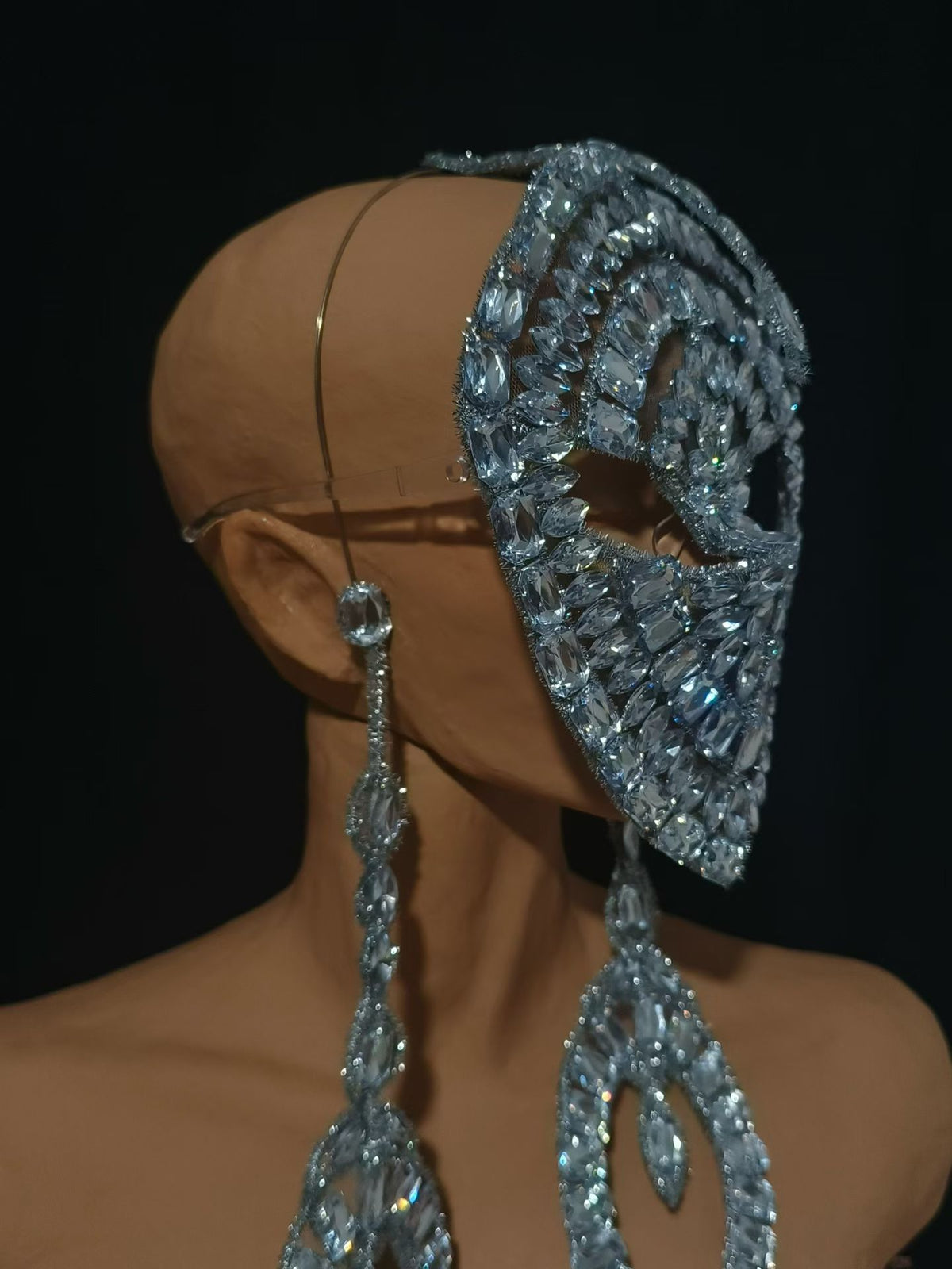 CELESINYI Taozhuang Crystal Diamond Mask Earring Set