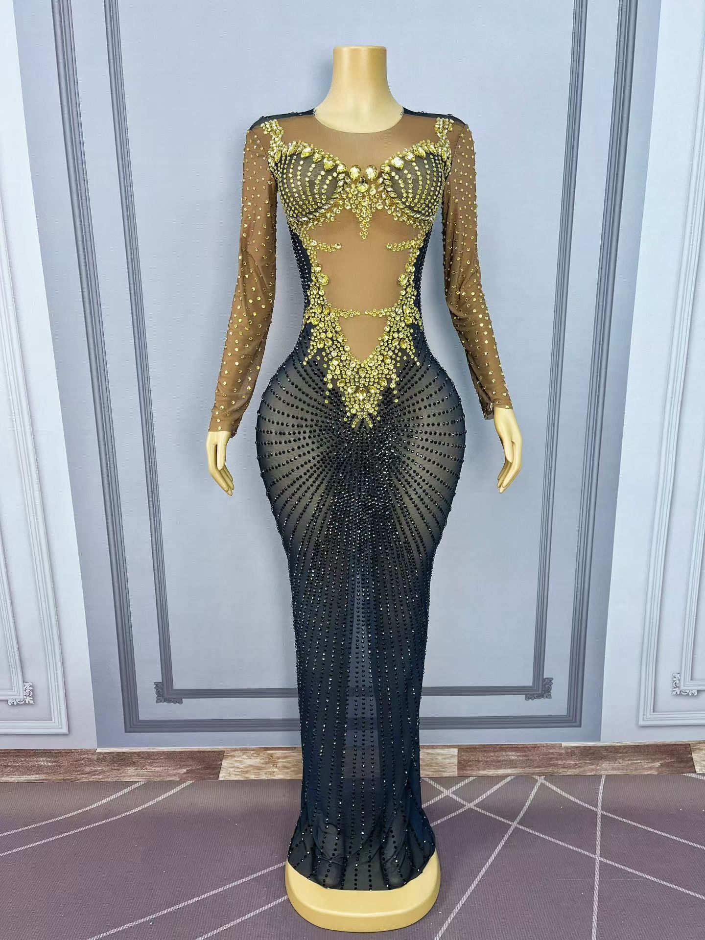 CELESINYI Chijin Crystal Two-Tone Sleeve Gown