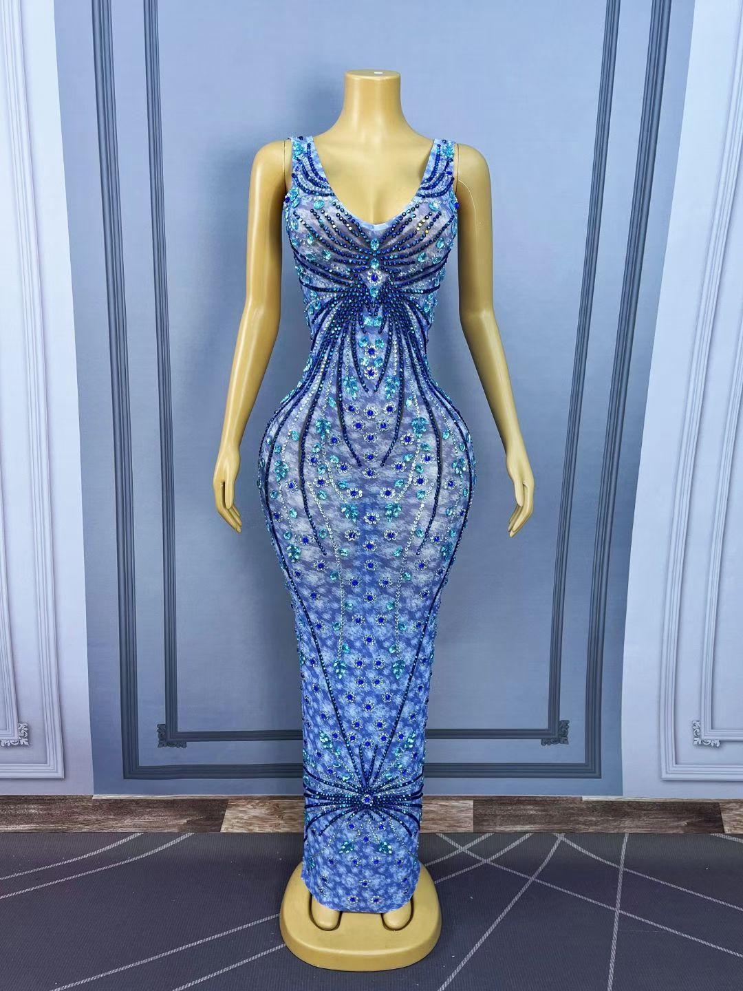 CELESINYI Lanxinglian Crystal Starburst Gown