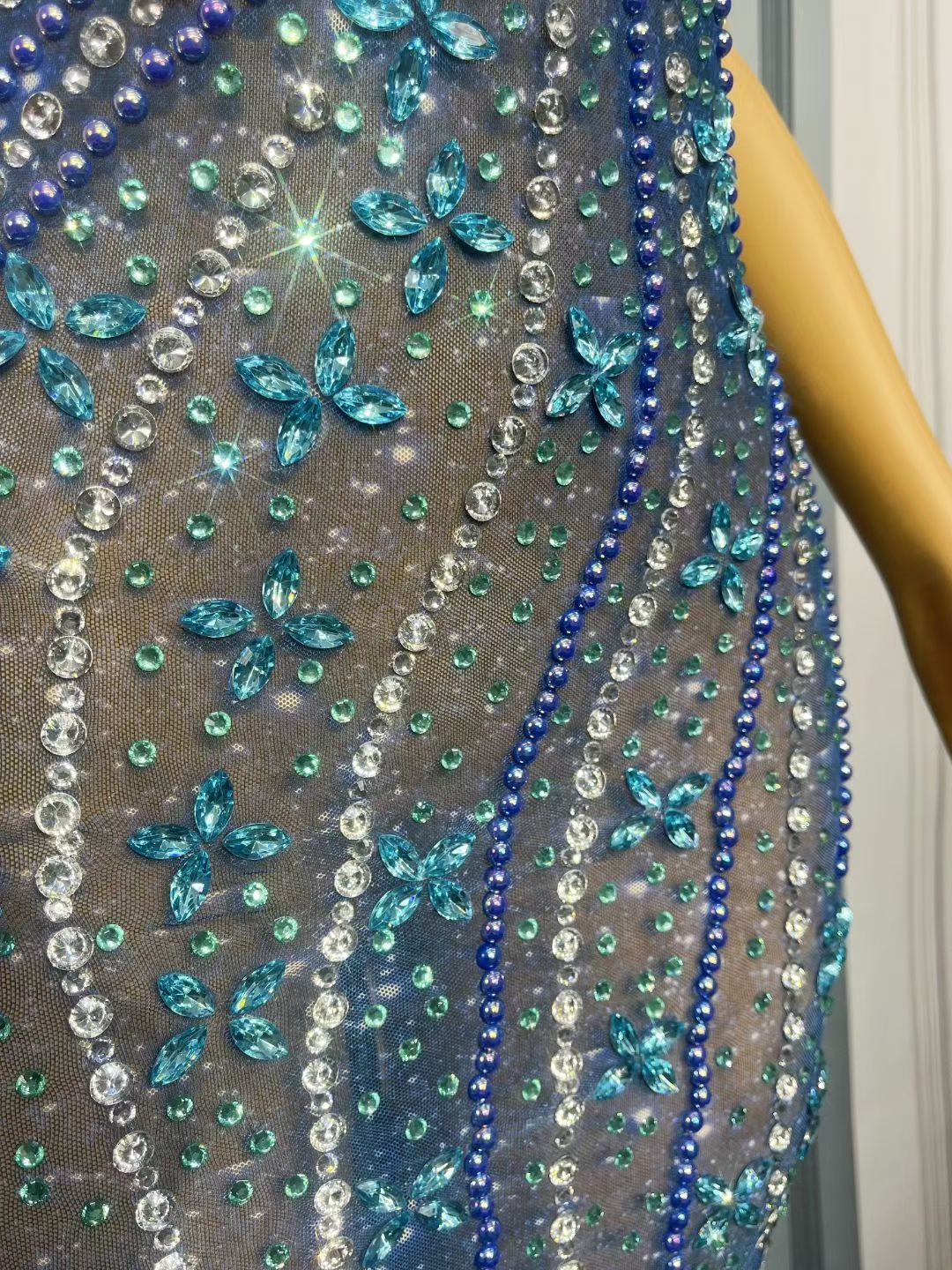 CELESINYI Lanbazhua Crystal Blue Ombre Mermaid Gown
