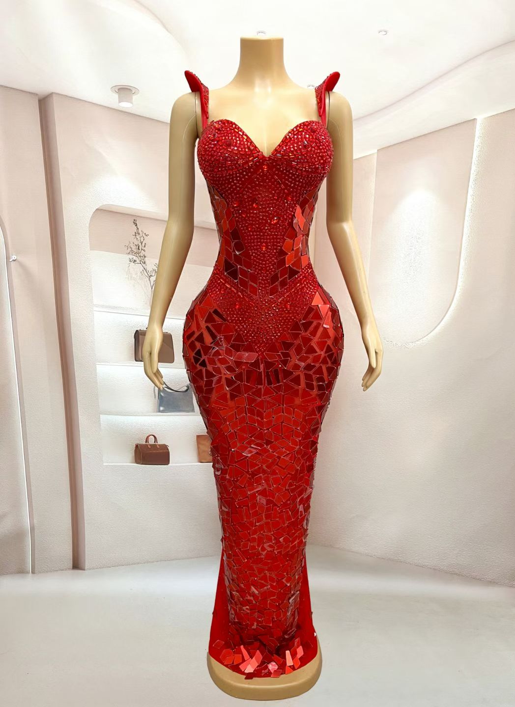 CELESINYI Jingpian Crystal Mirror Shard Gown (Red)