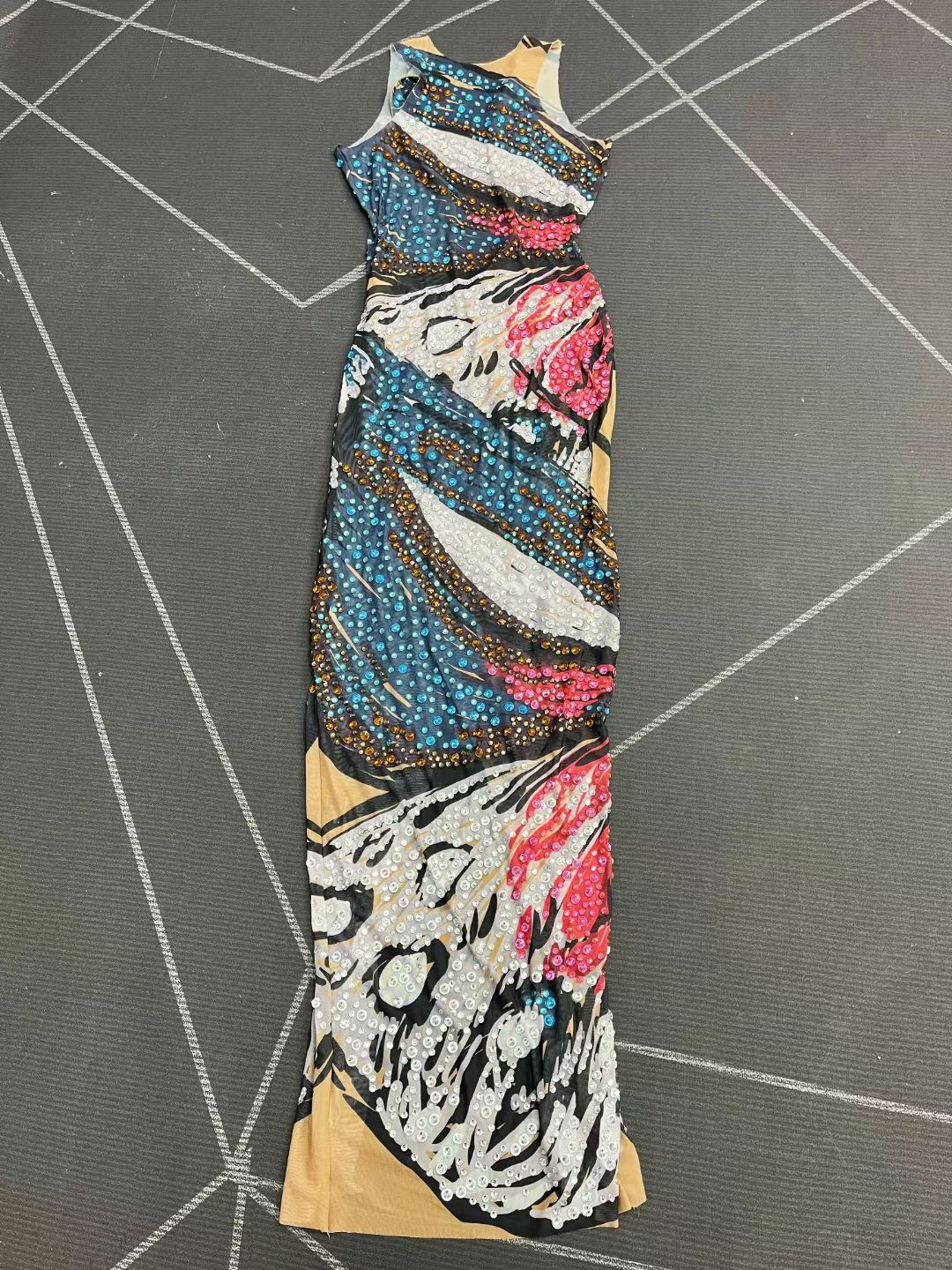 CELESINYI Huadie Crystal Butterfly Print Gown