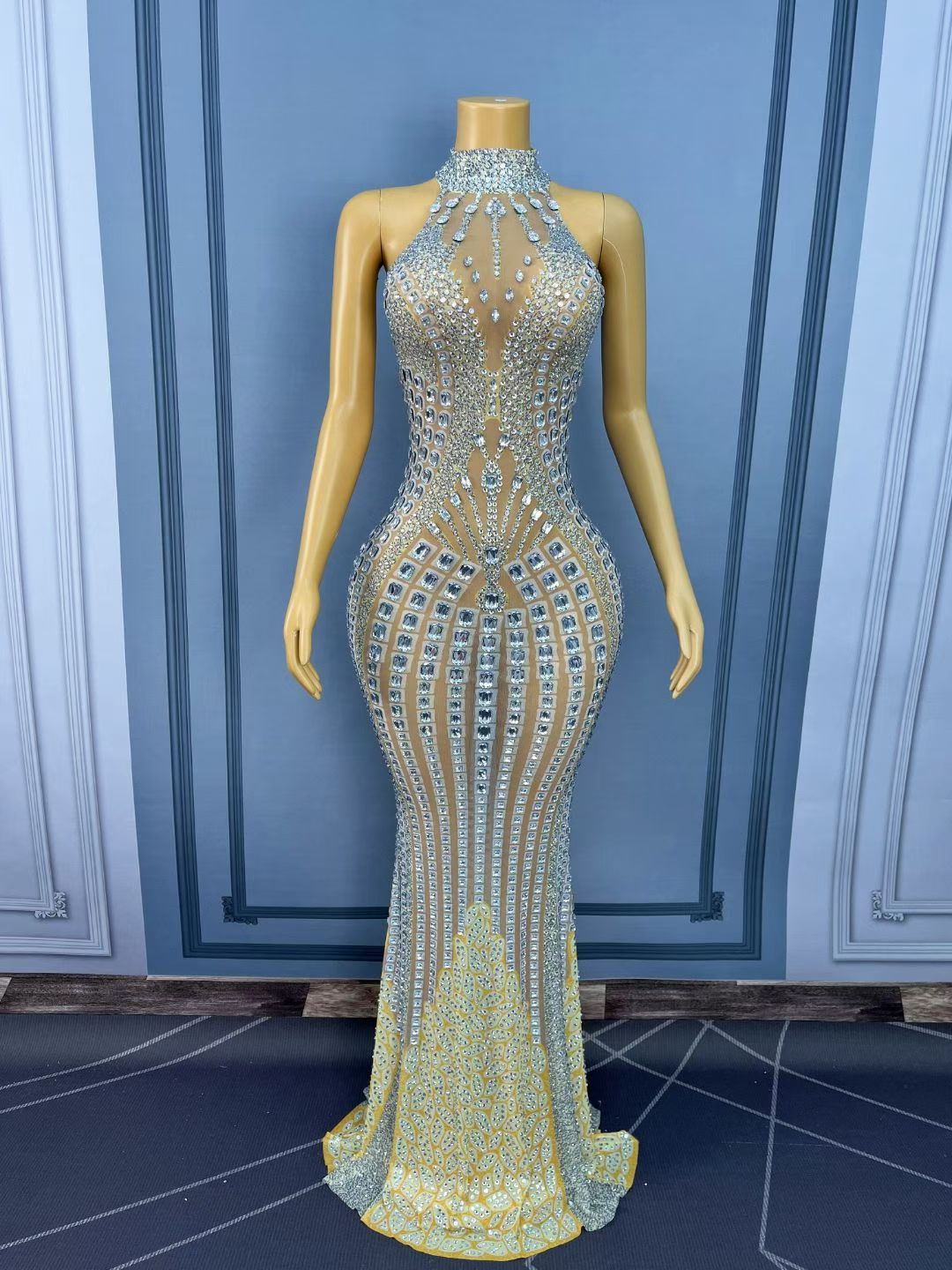CELESINYI Jinluansuyi Crystal Jewel Armor Gown