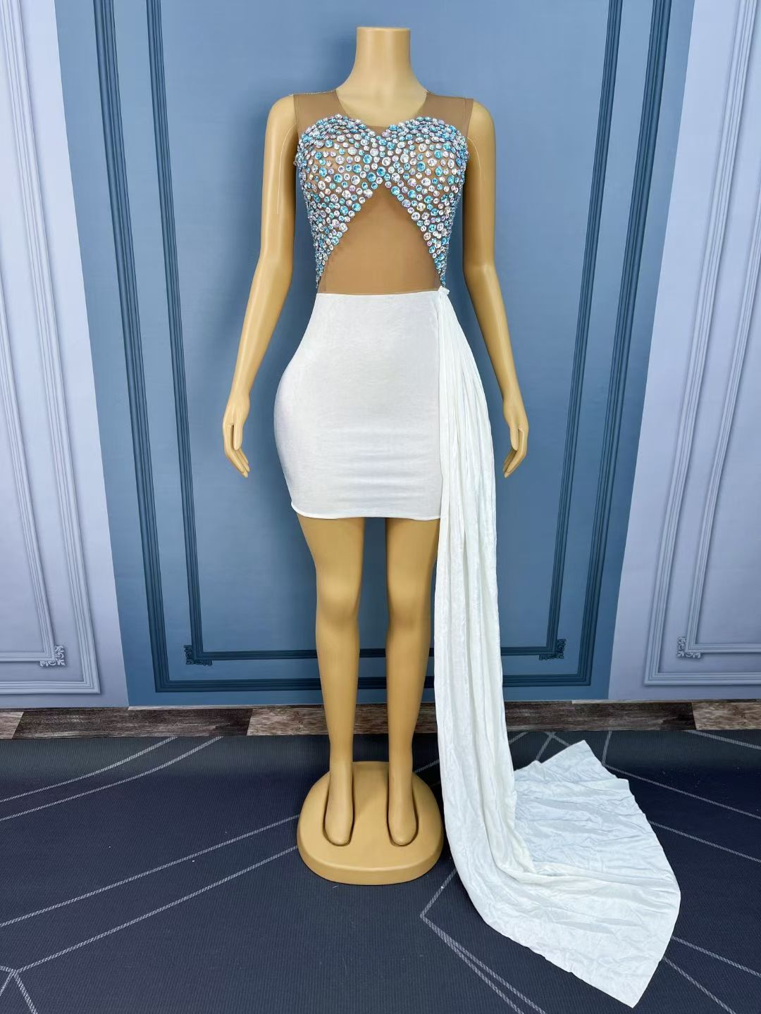 CELESINYI Lanying Crystal Blue Train Gown