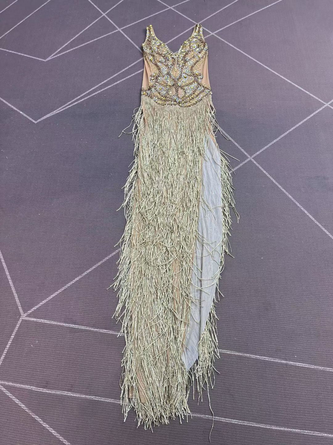 CELESINYI Shengjie Crystal Gold Fringe Slit Gown