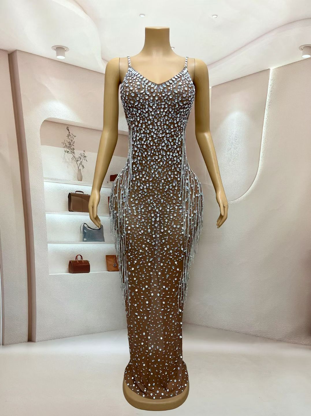 CELESINYI Xingqi Crystal White Deep Skin Gown