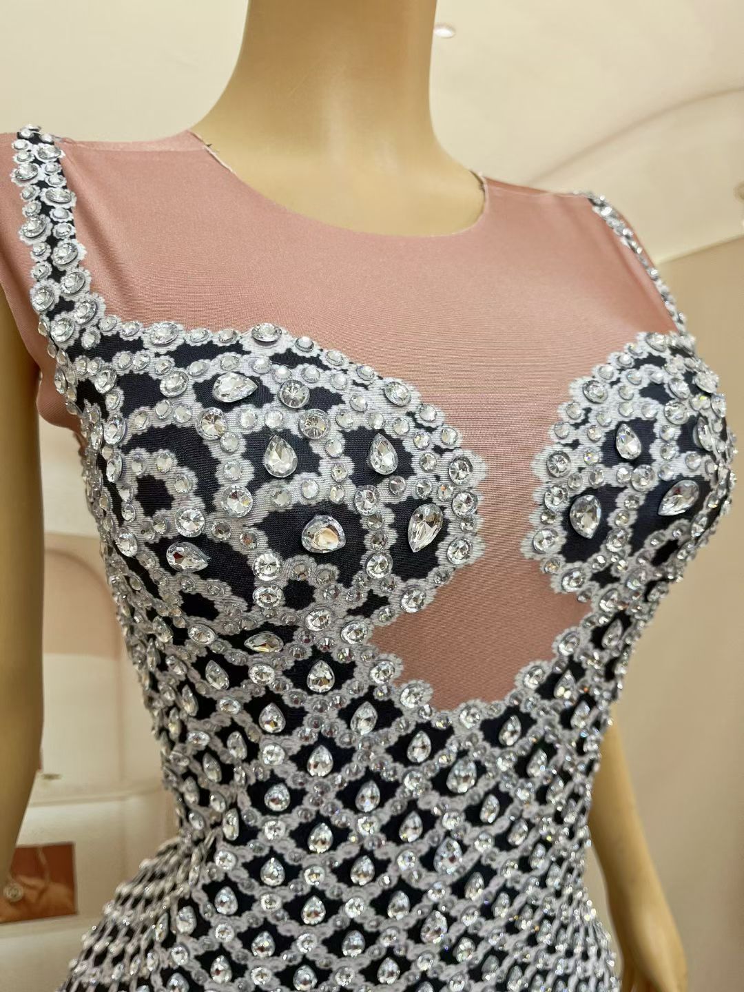 CELESINYI Yuquan Crystal Scale Mermaid Gown