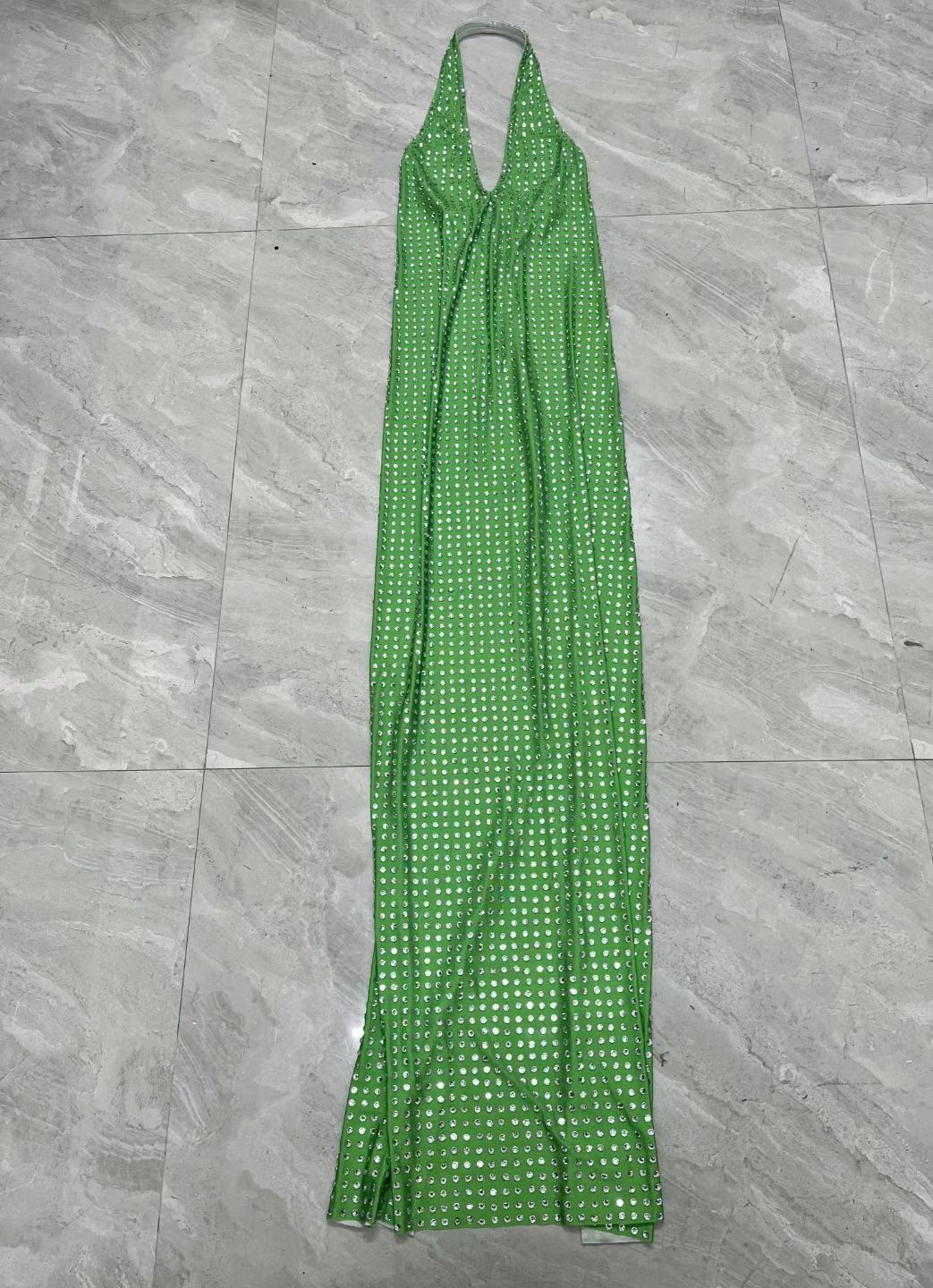 CELESINYI Lvguabo Crystal Green Halter Maxi Dress