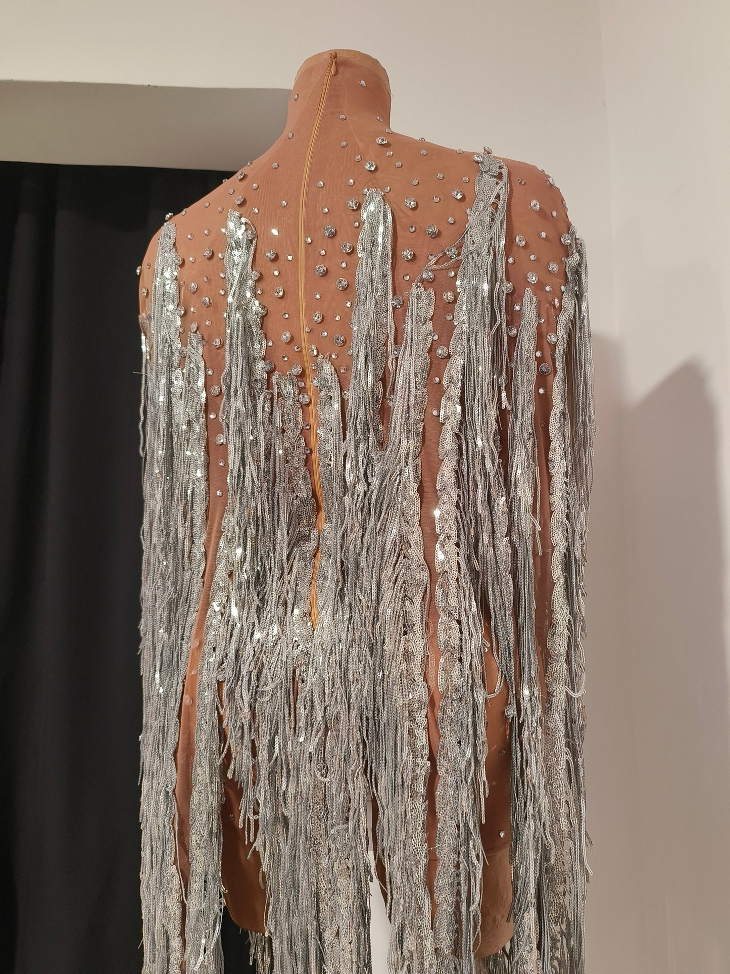 CELESINYI Yusan Crystal Gold Fringe Cape Set