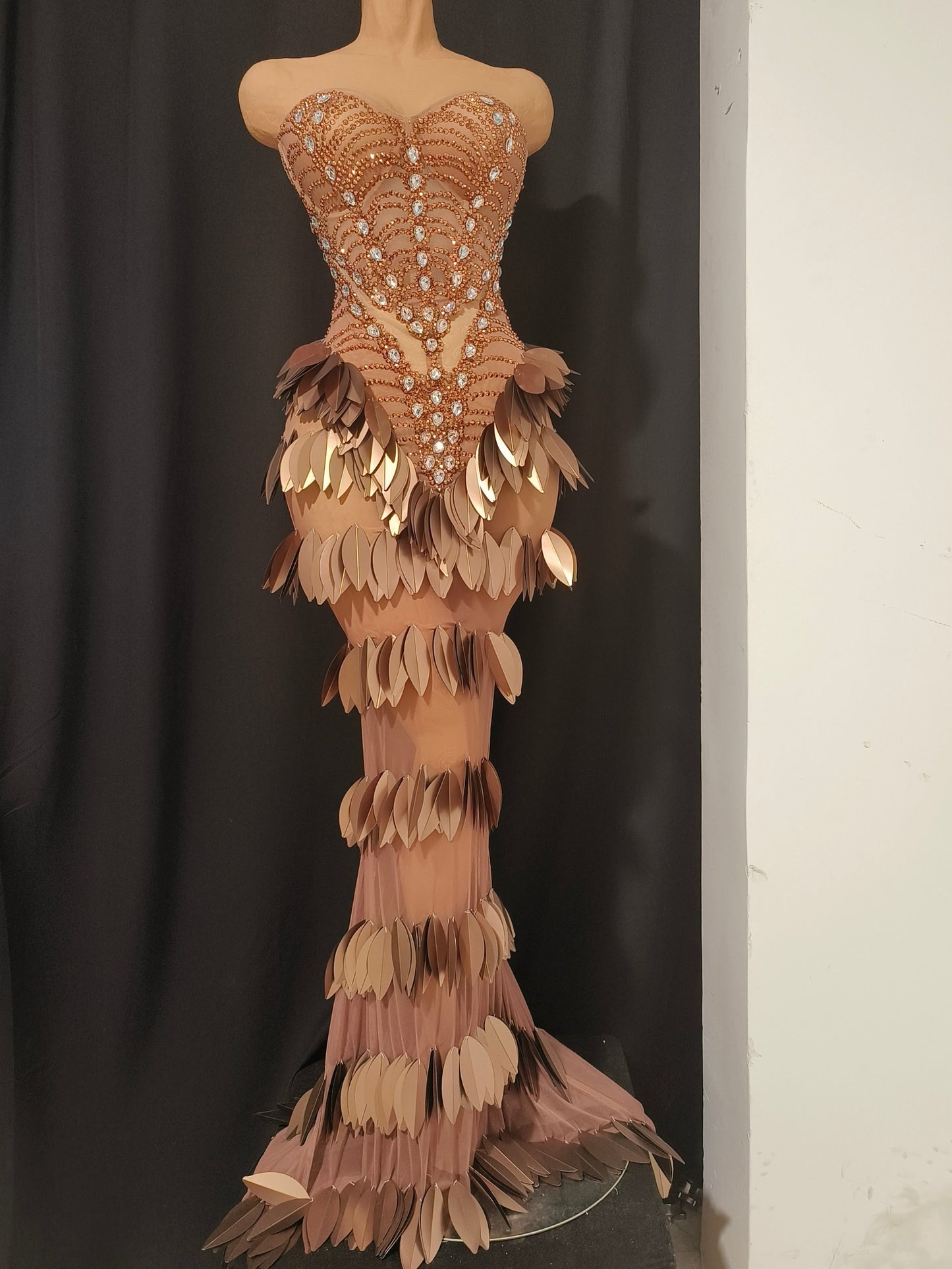 CELESINYI Chaye Crystal Copper Leaf Mermaid Gown